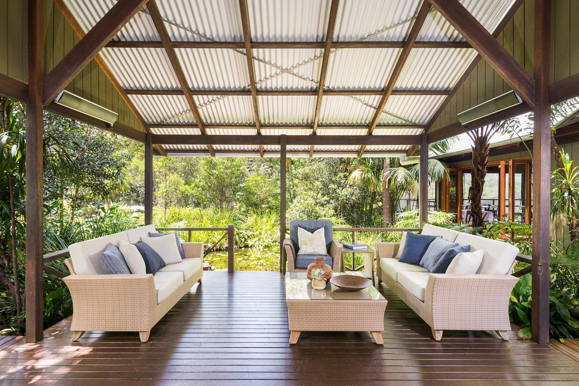 Vista Lobby Spicers Tamarind Retreat