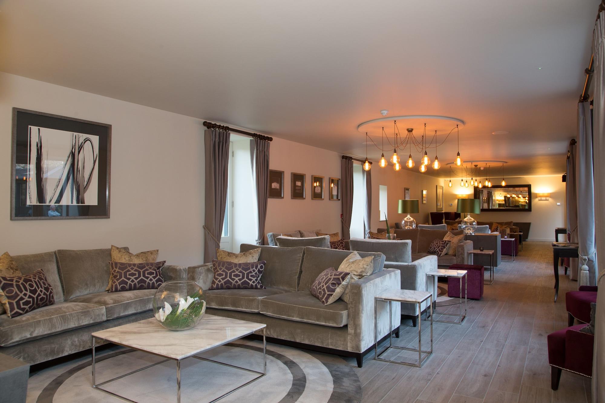 Bar/Salón Dunalastair Hotel Suites