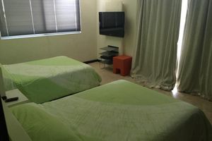 Alquiler Vacacional - 3 bdr Condo at 5a Ave. Downtown Playa del Carmen.