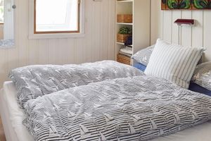 Arriendo temporal - 8 Person Holiday Home in Filtvet