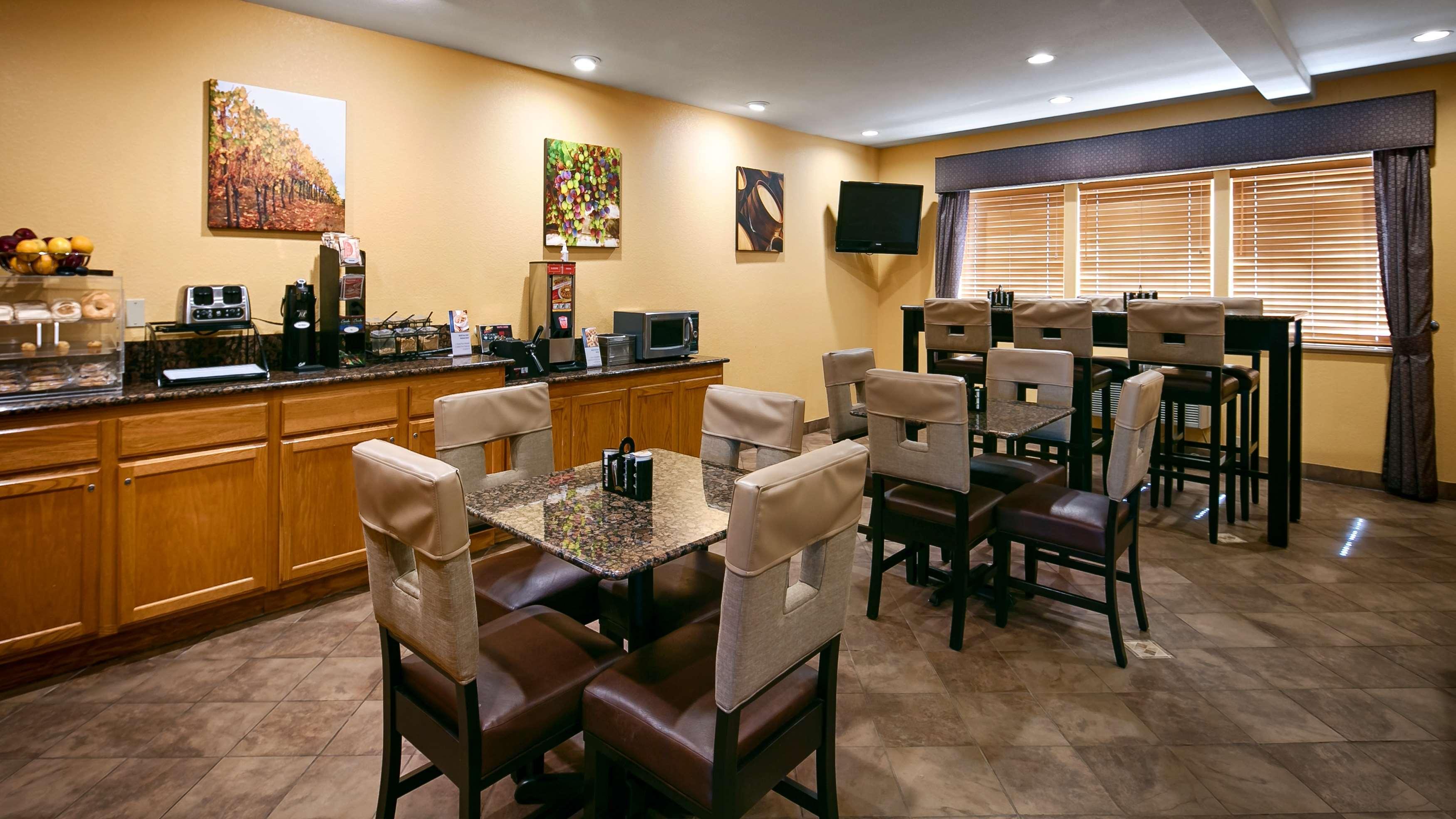 Restaurant Best Western Dallas Inn & Suites