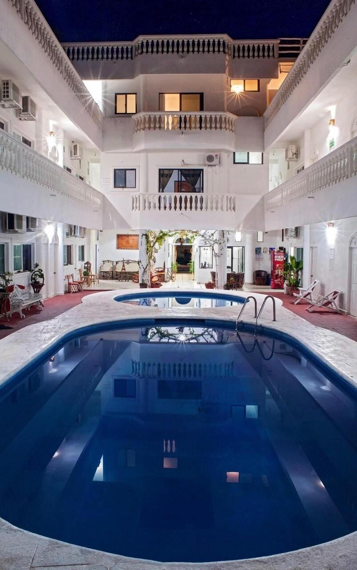 Varios Hotel Gran Caiman