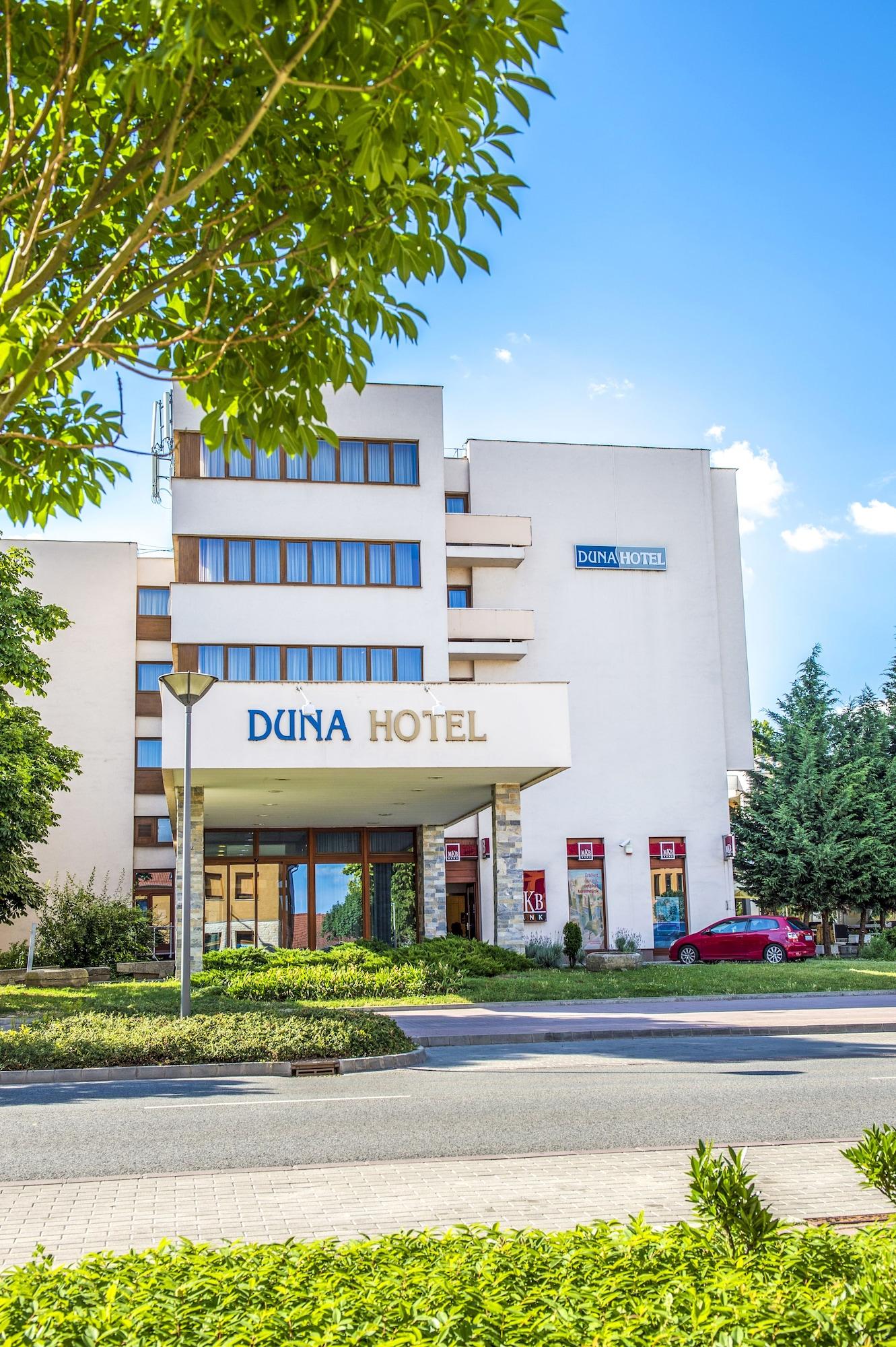 Varios Duna Hotel