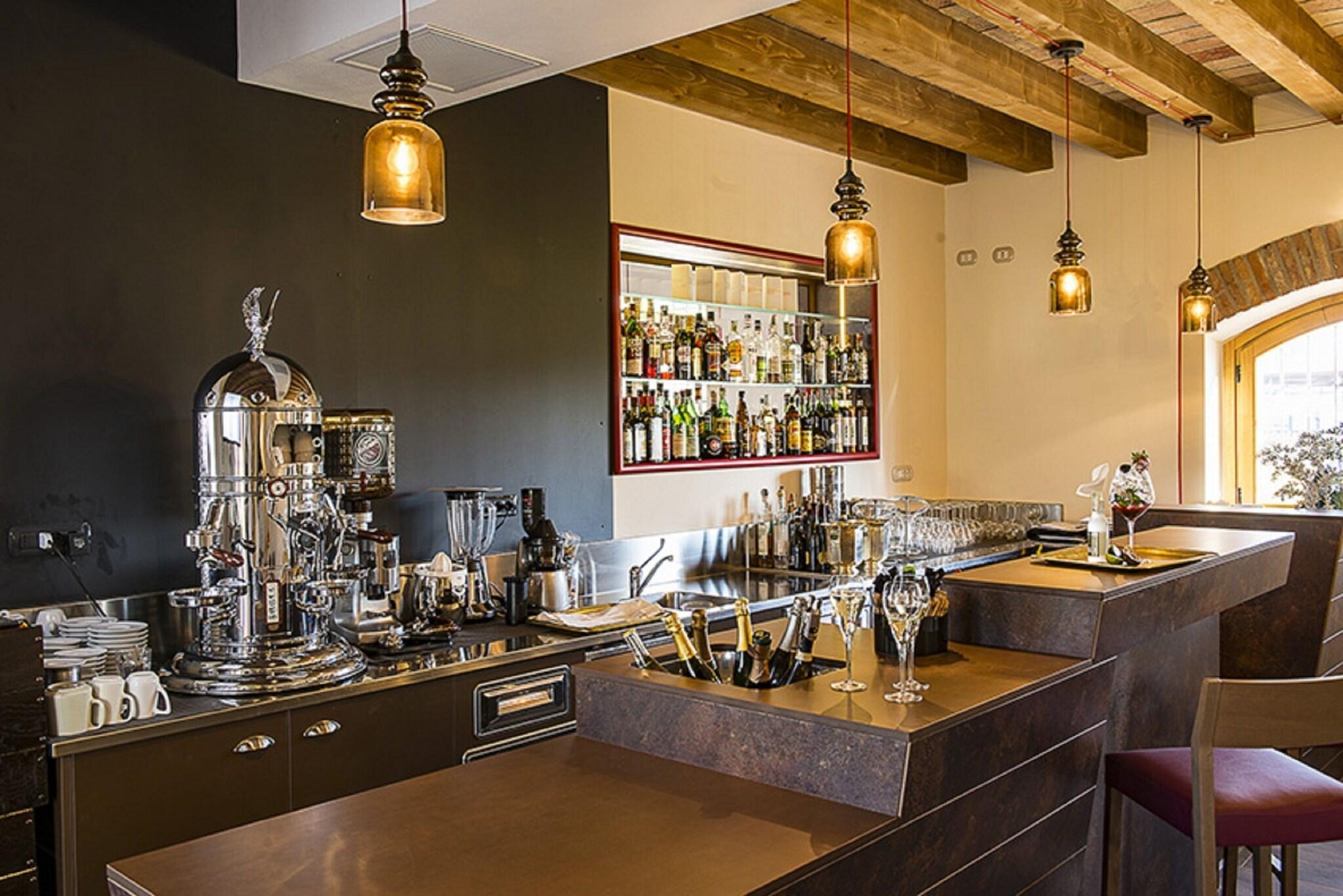 Bar/Salón Hotel Sesmones