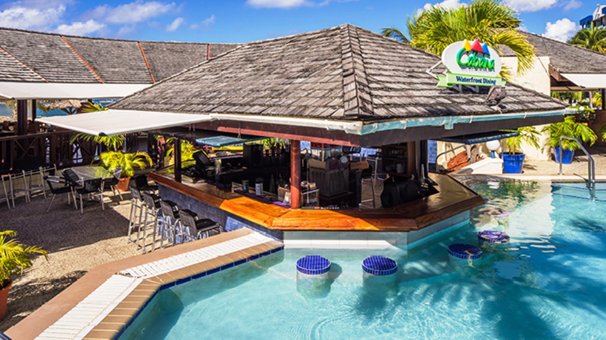 Bar/Salón Royal Palm Beach Club