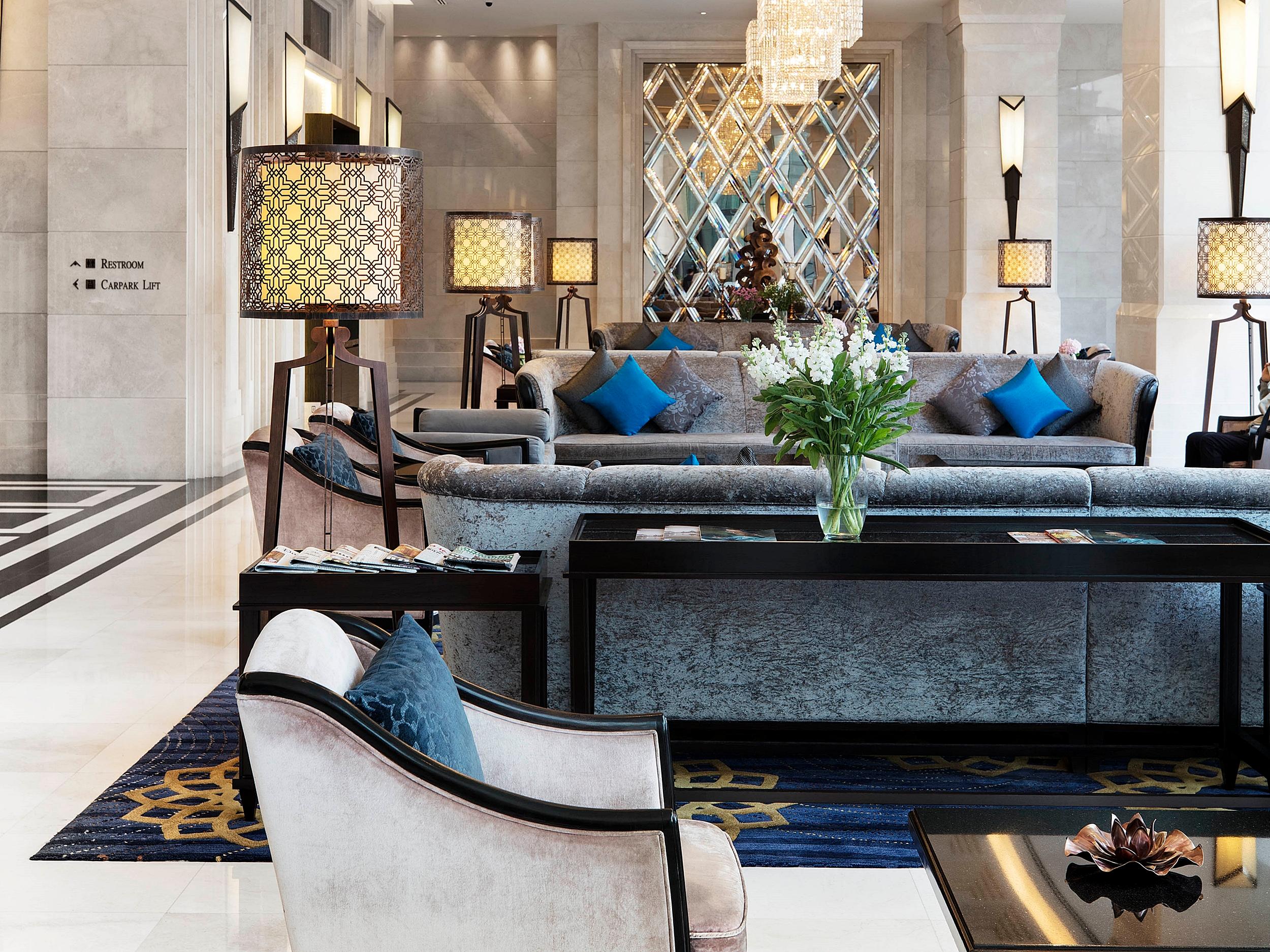 Vista Lobby Grande Centre Point Hotel Terminal 21