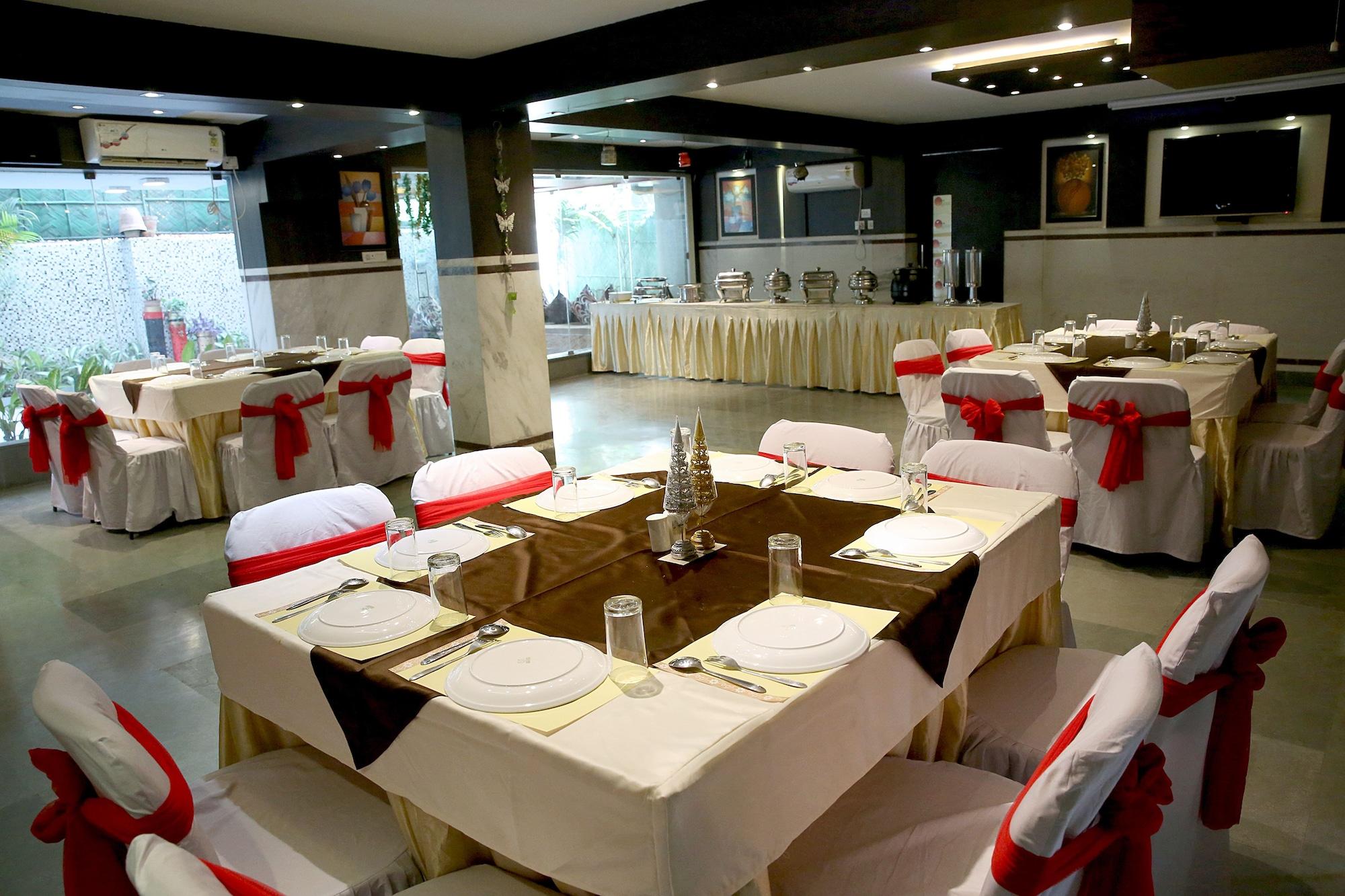 Salón de Baile Tatvam Residency