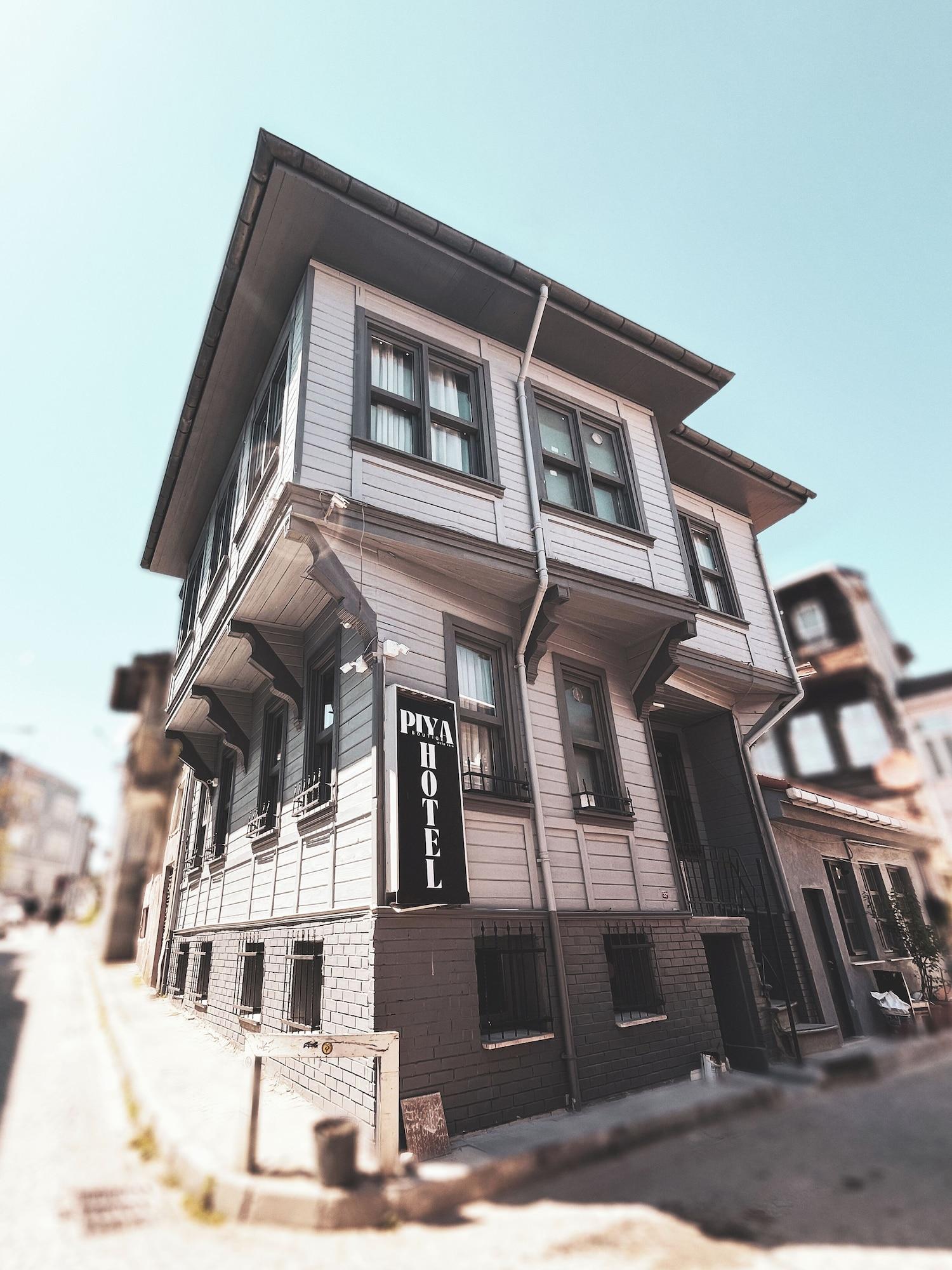Varios Piya Boutique Hotel