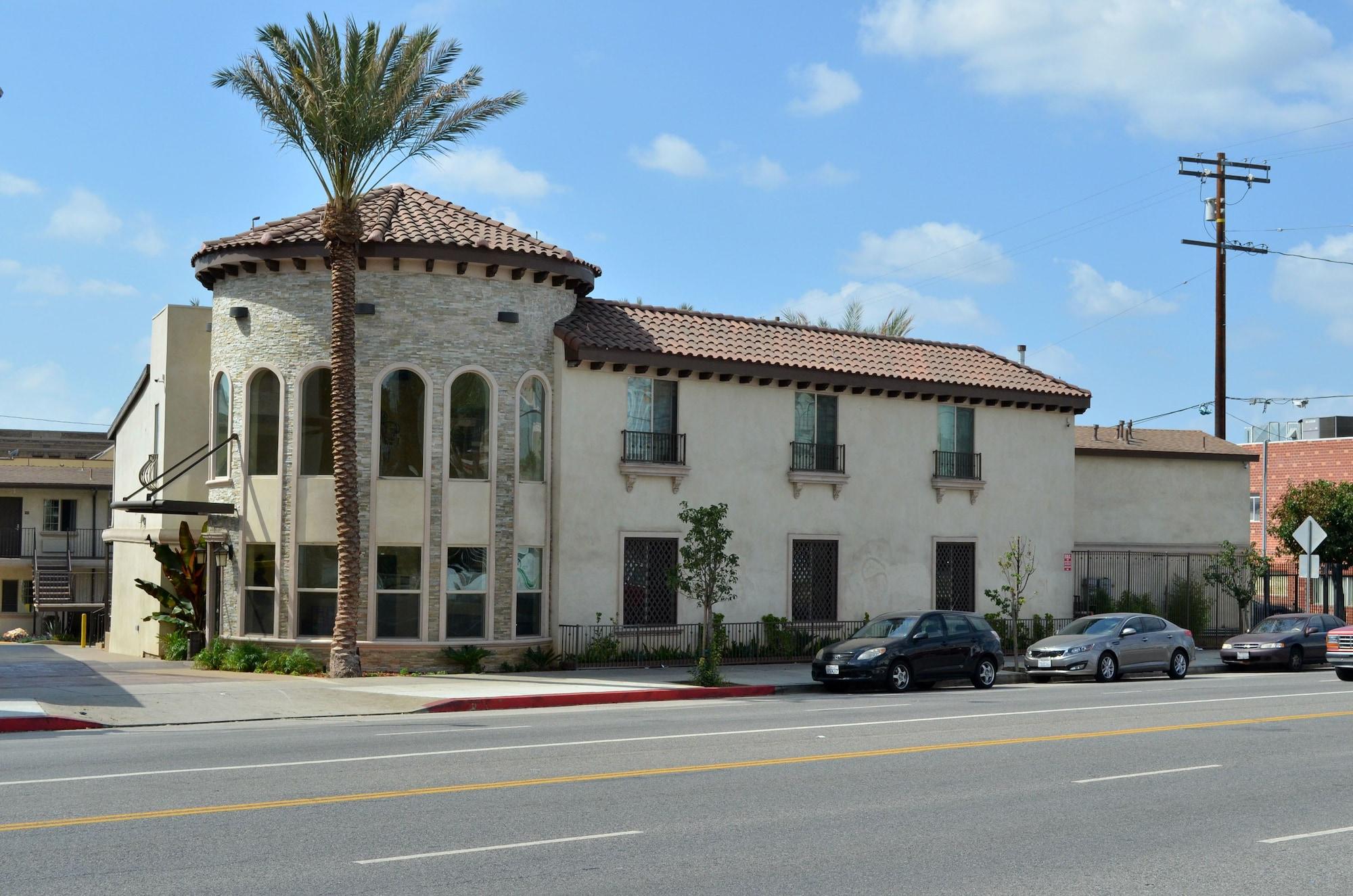 Vista Exterior Tuscan Garden Inn