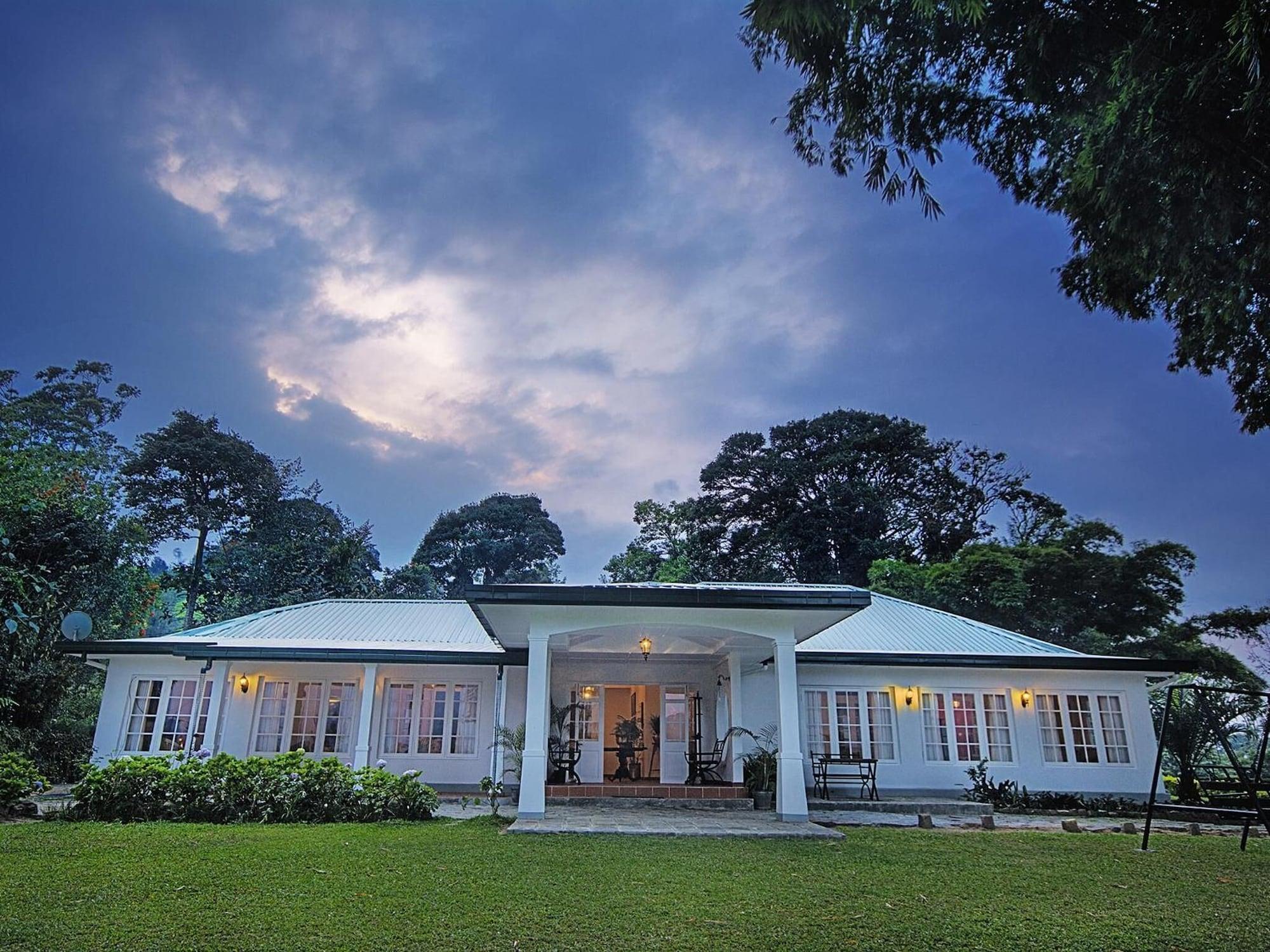 Vista Exterior Strathdon by Zinc Journeys