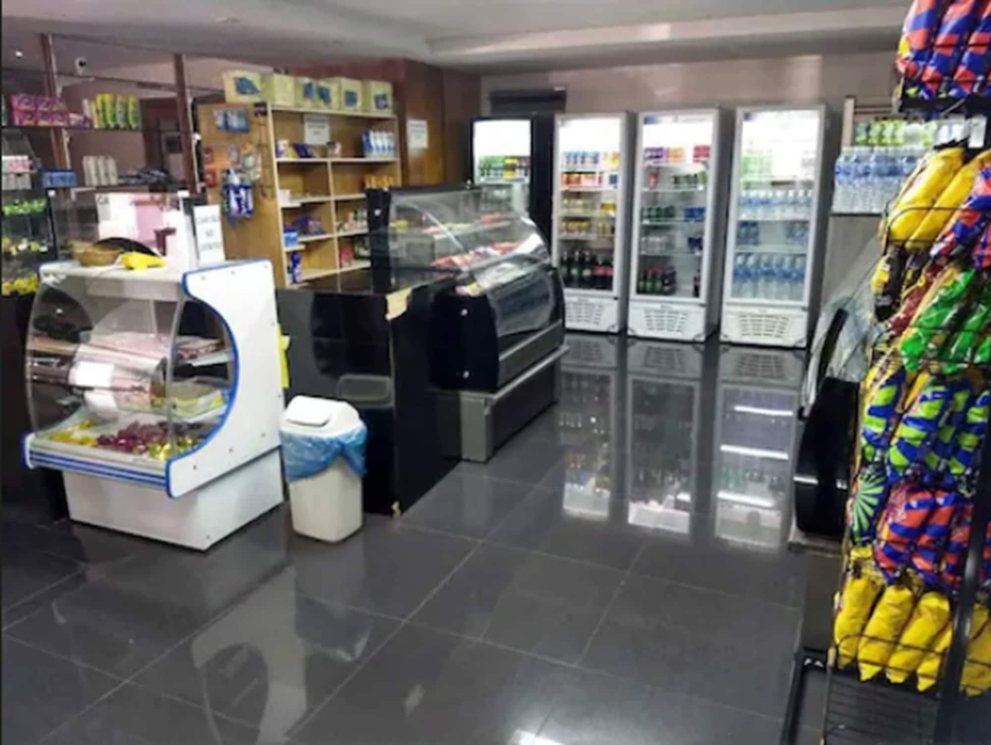 Bar/Salón Ikeda Hoteis