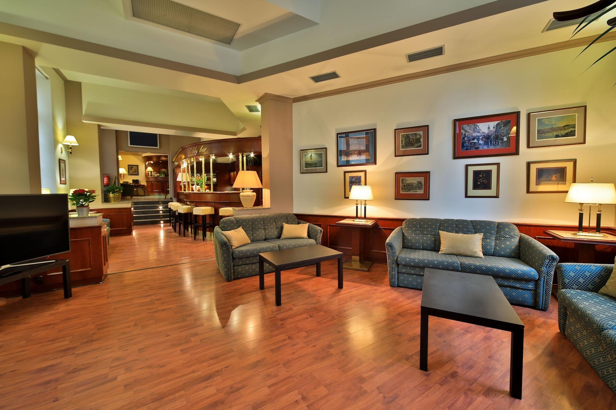 Bar/Salón Hotel Carlton