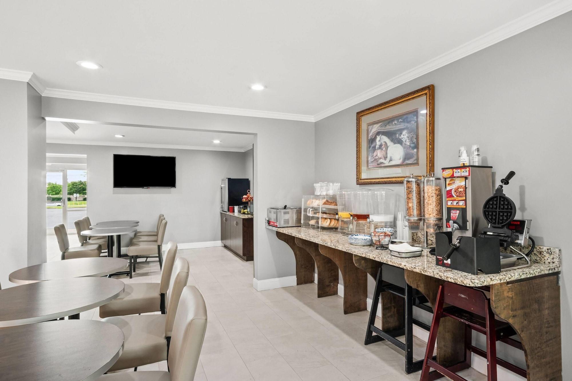 Restaurant Microtel Inn by Wyndham Lexington