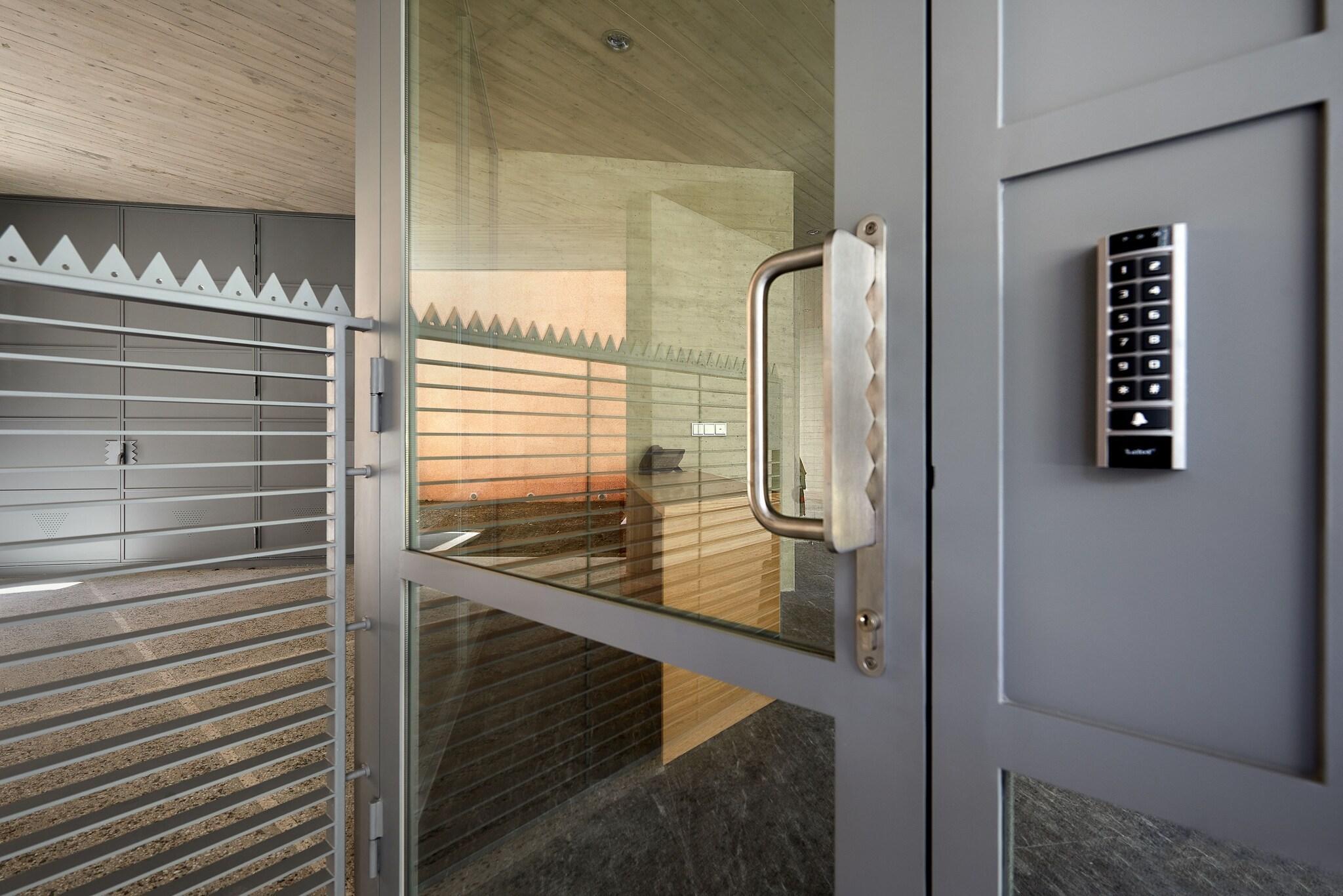 Restaurant Athens BlueBuilding