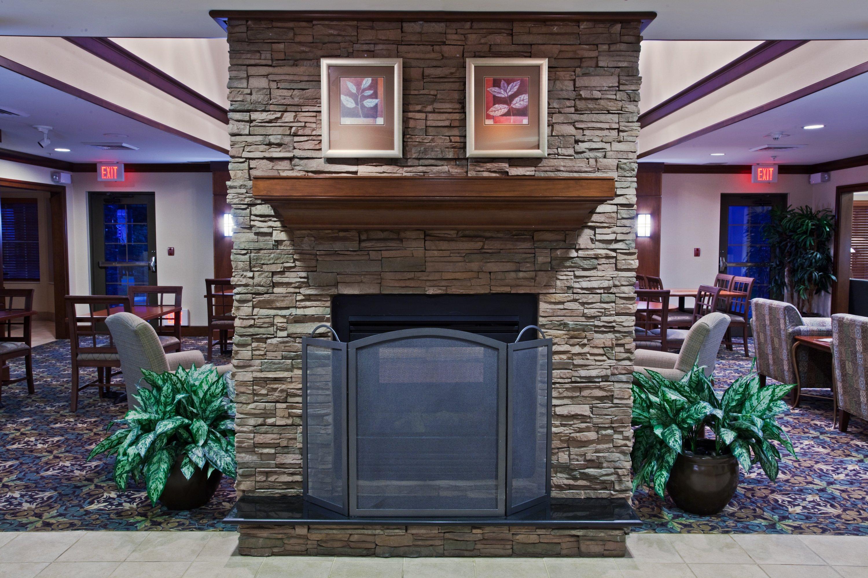 Vista Lobby Staybridge Suites Fort Wayne by IHG