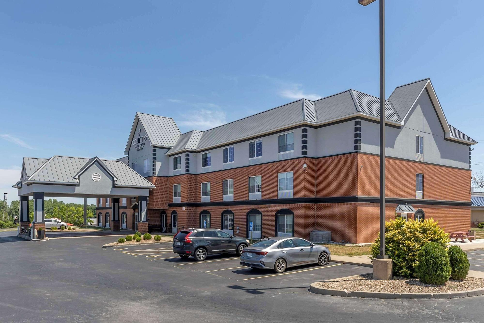 Vista Exterior Country Inn & Suites by Radisson, St. Peters, MO