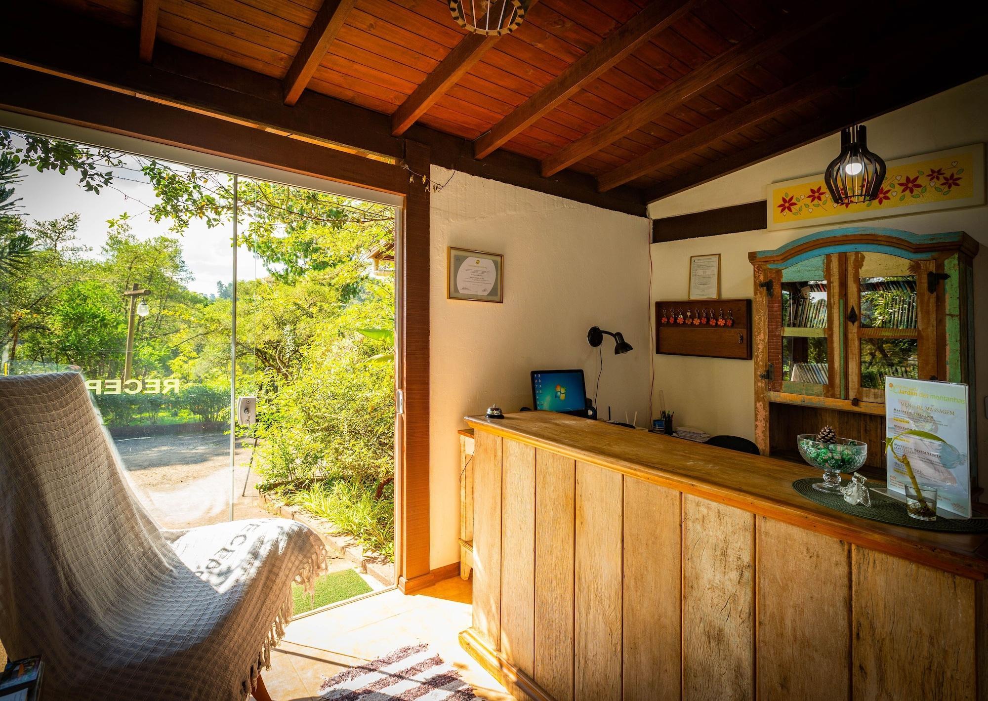 Vista Lobby Pousada Jardim das Montanhas