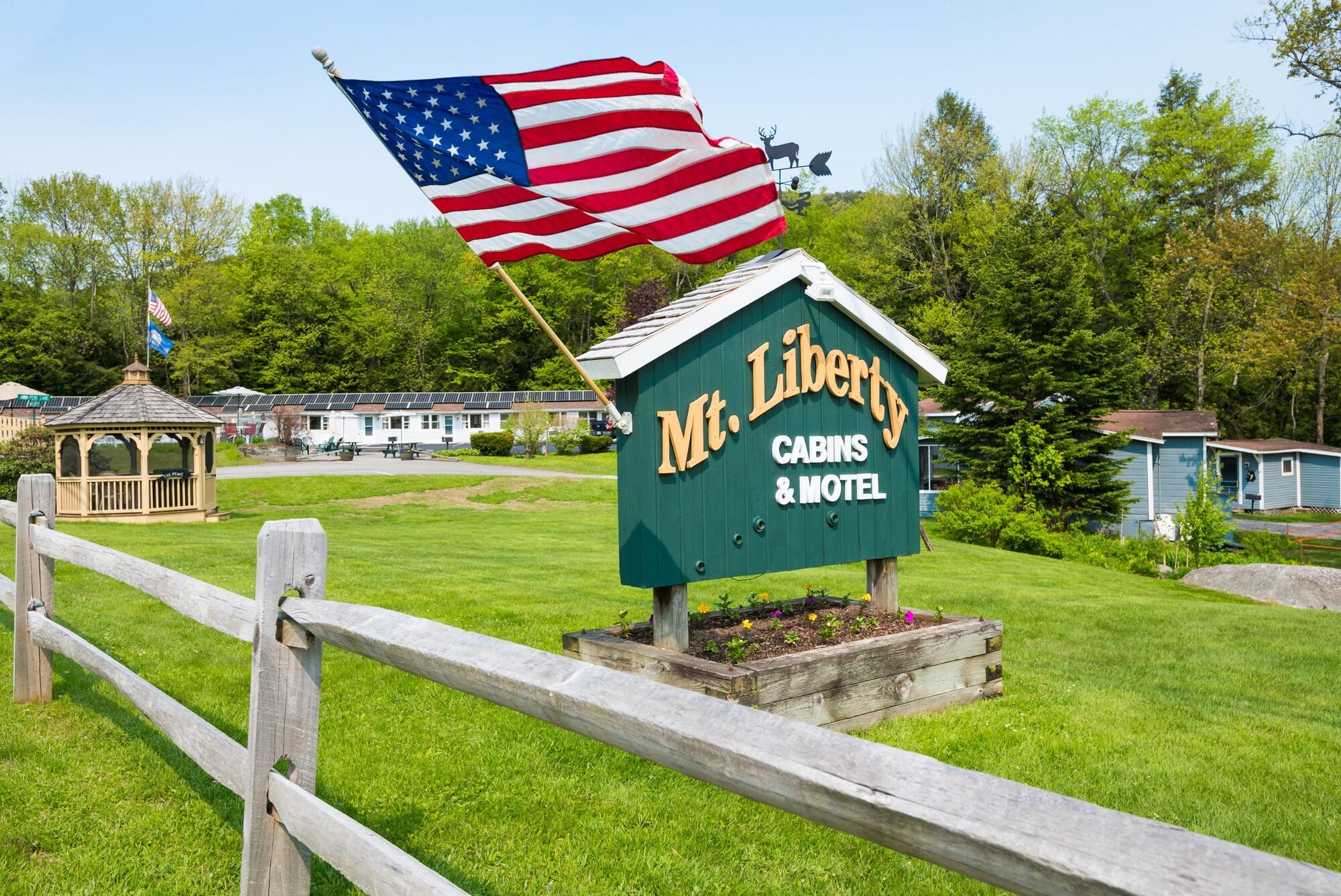 Varios Mt Liberty Cabins and Motel