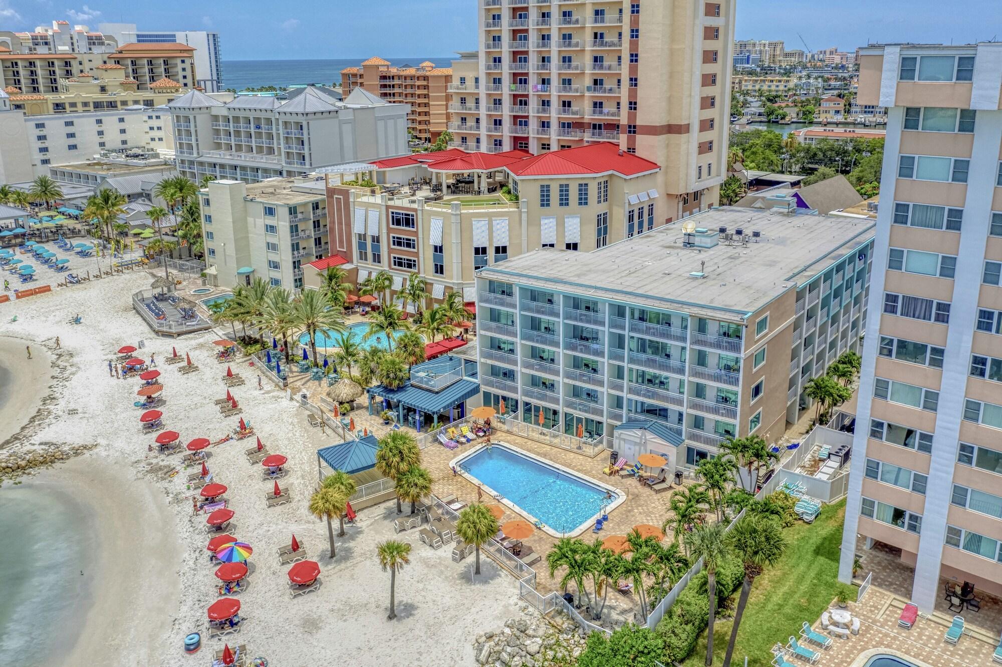 Vista Exterior Winter the Dolphins Beach Club, Ascend Hotel Collection