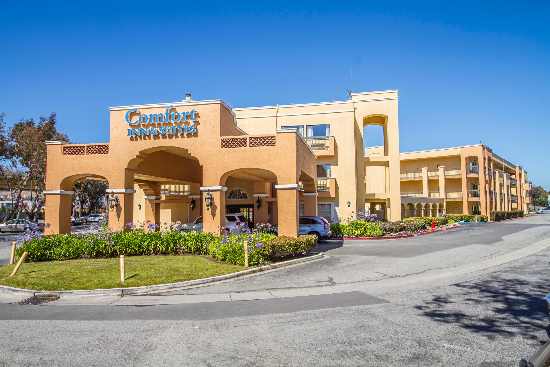 Vista Exterior Comfort Inn and Suites San Francisco Airport North