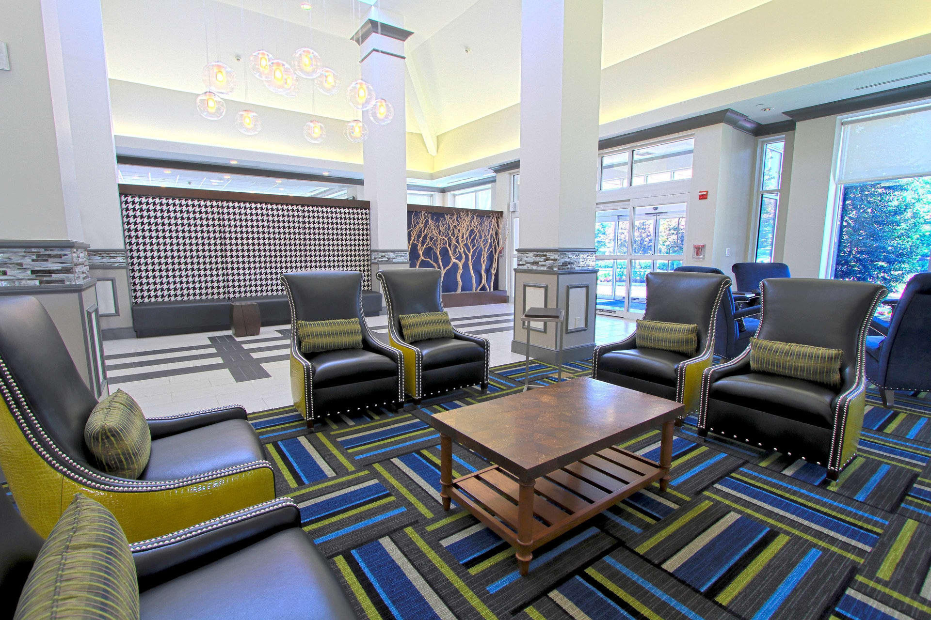 Vista Lobby Hilton Garden Inn Westbury