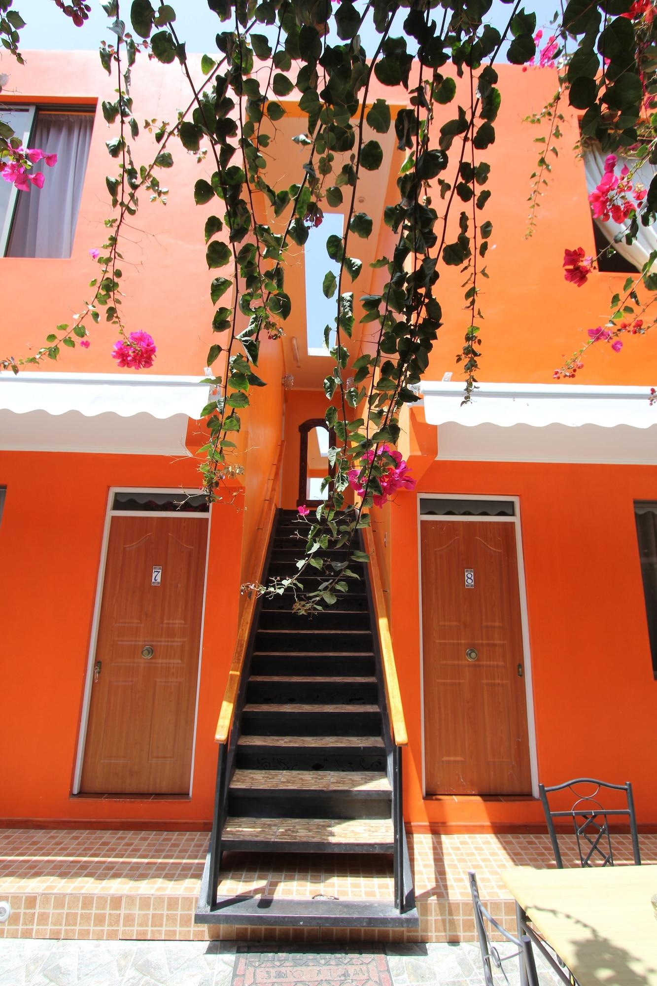 Vista Exterior Hotel Casa del Profesor