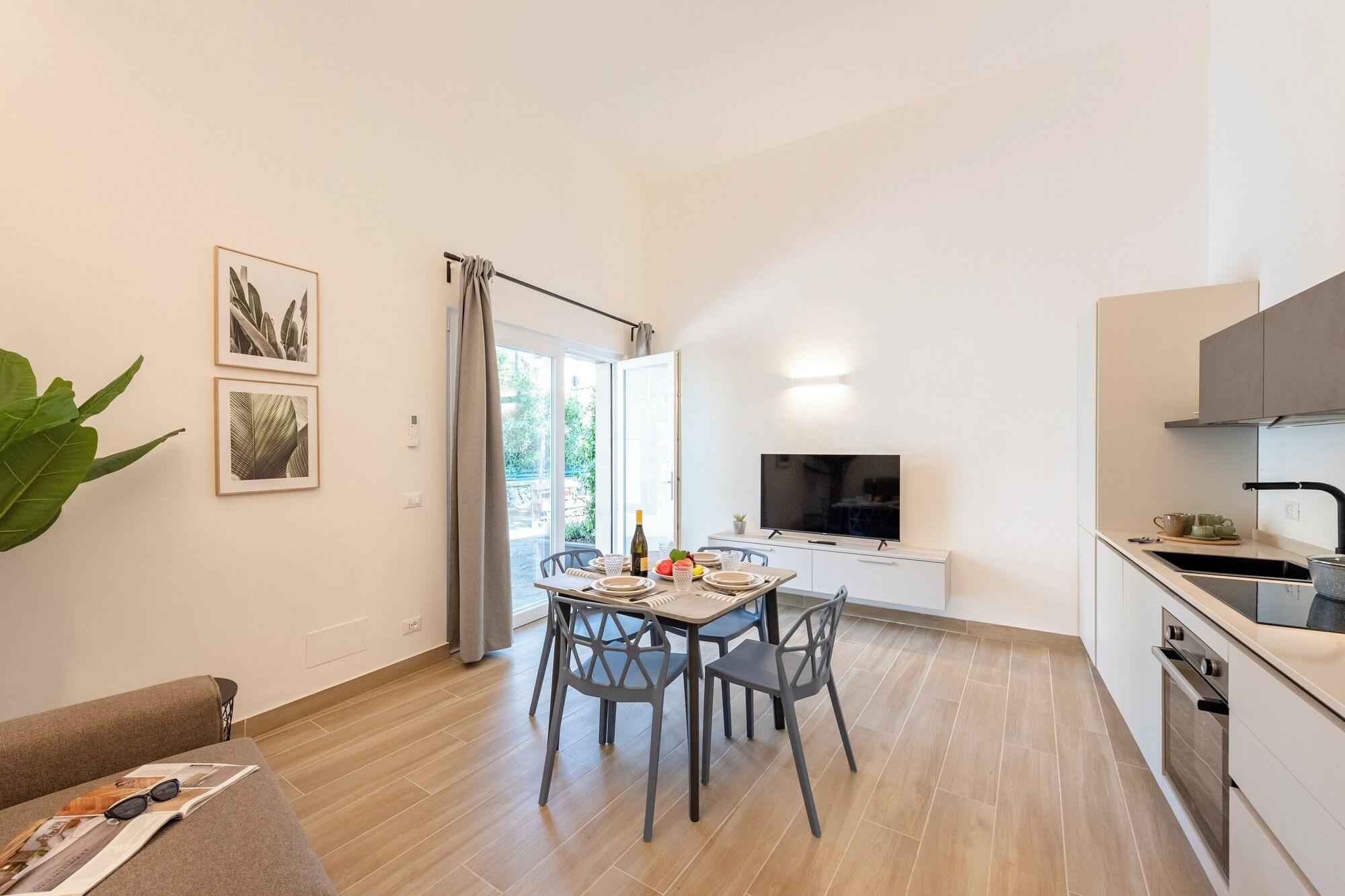 Varios Charming Flat in Cogoleto