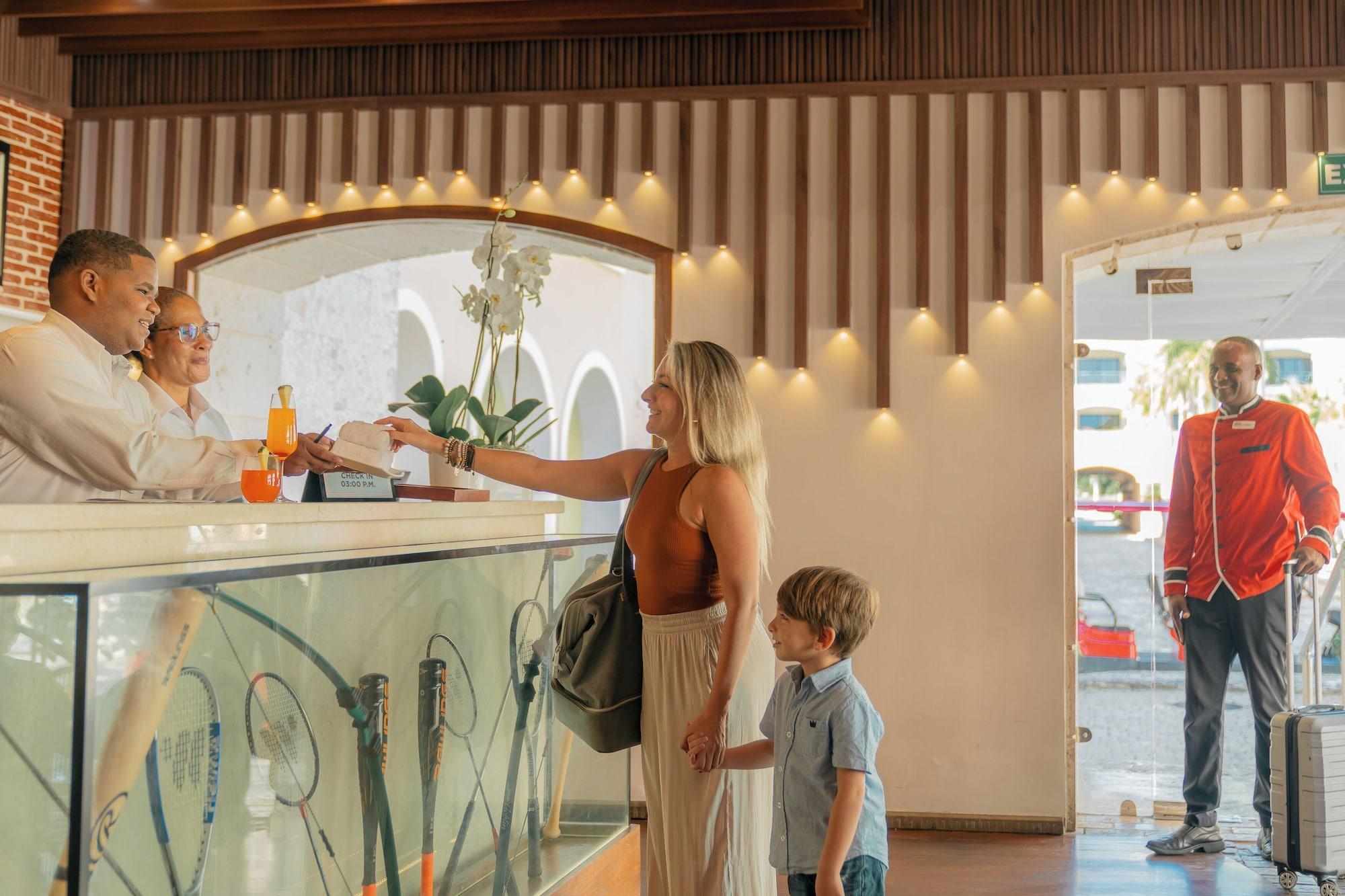 Vista Lobby Sports Illustrated Resorts Marina & Villas Cap Cana - All-Inclusive