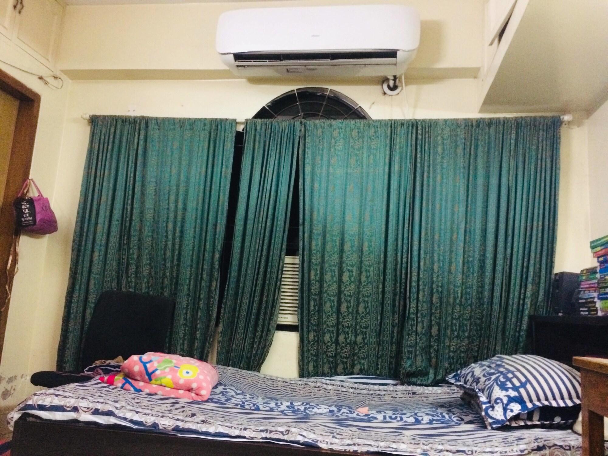 Set de Habitación Redwan's home