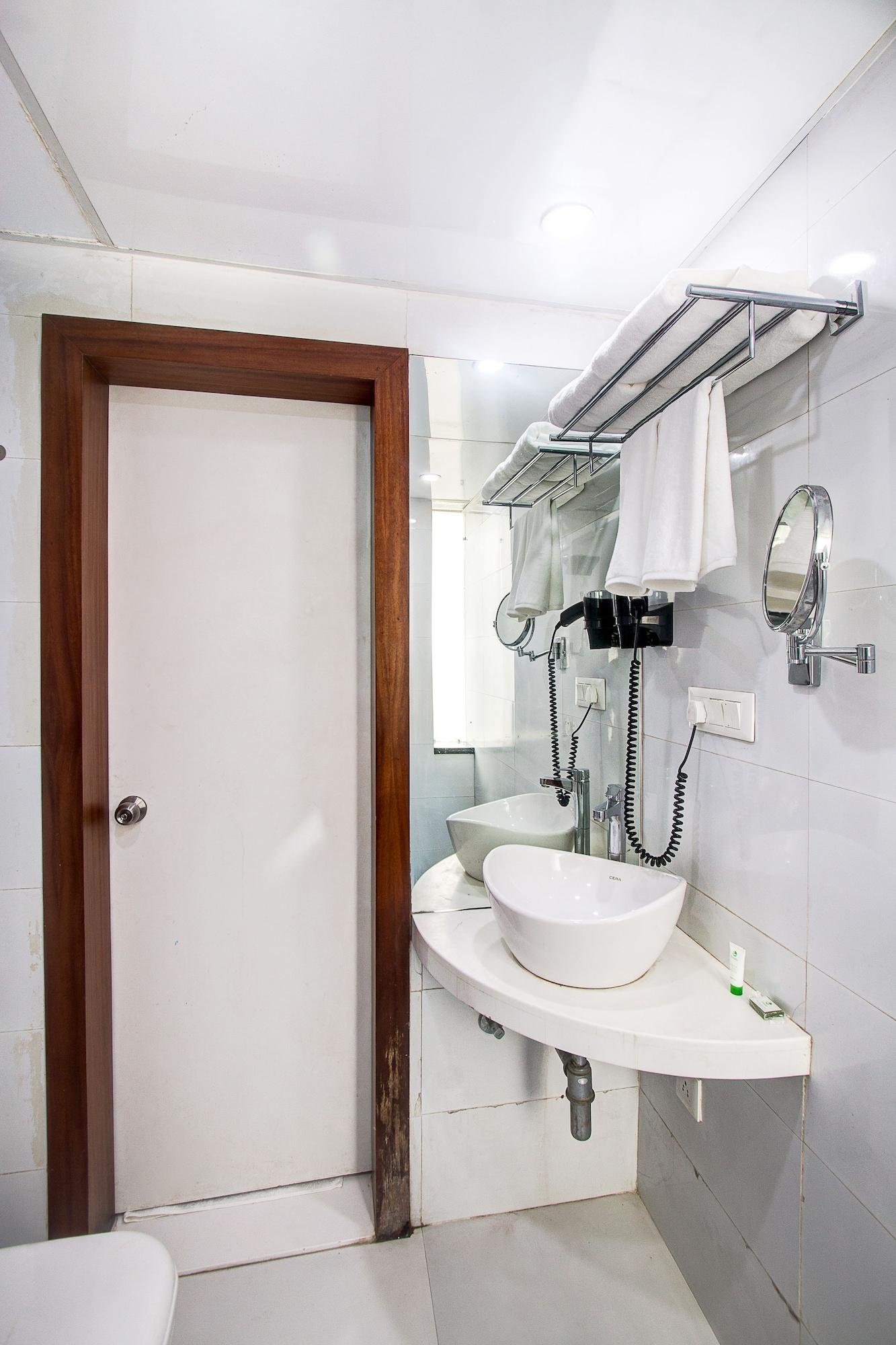 Equipamiento de Habitación Treebo Cherry Tree