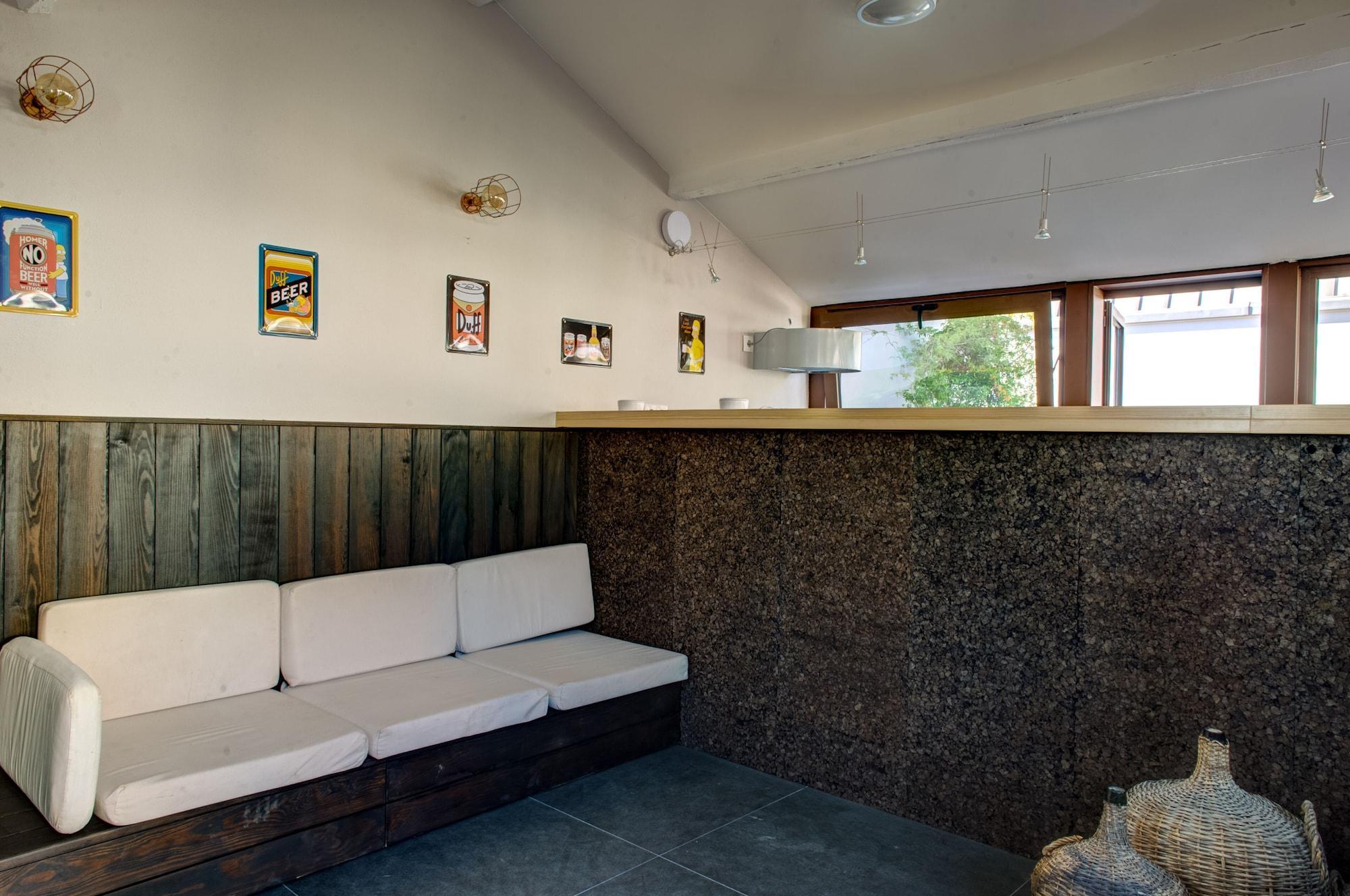 Bar/Salón Rivoli Cinema Hostel