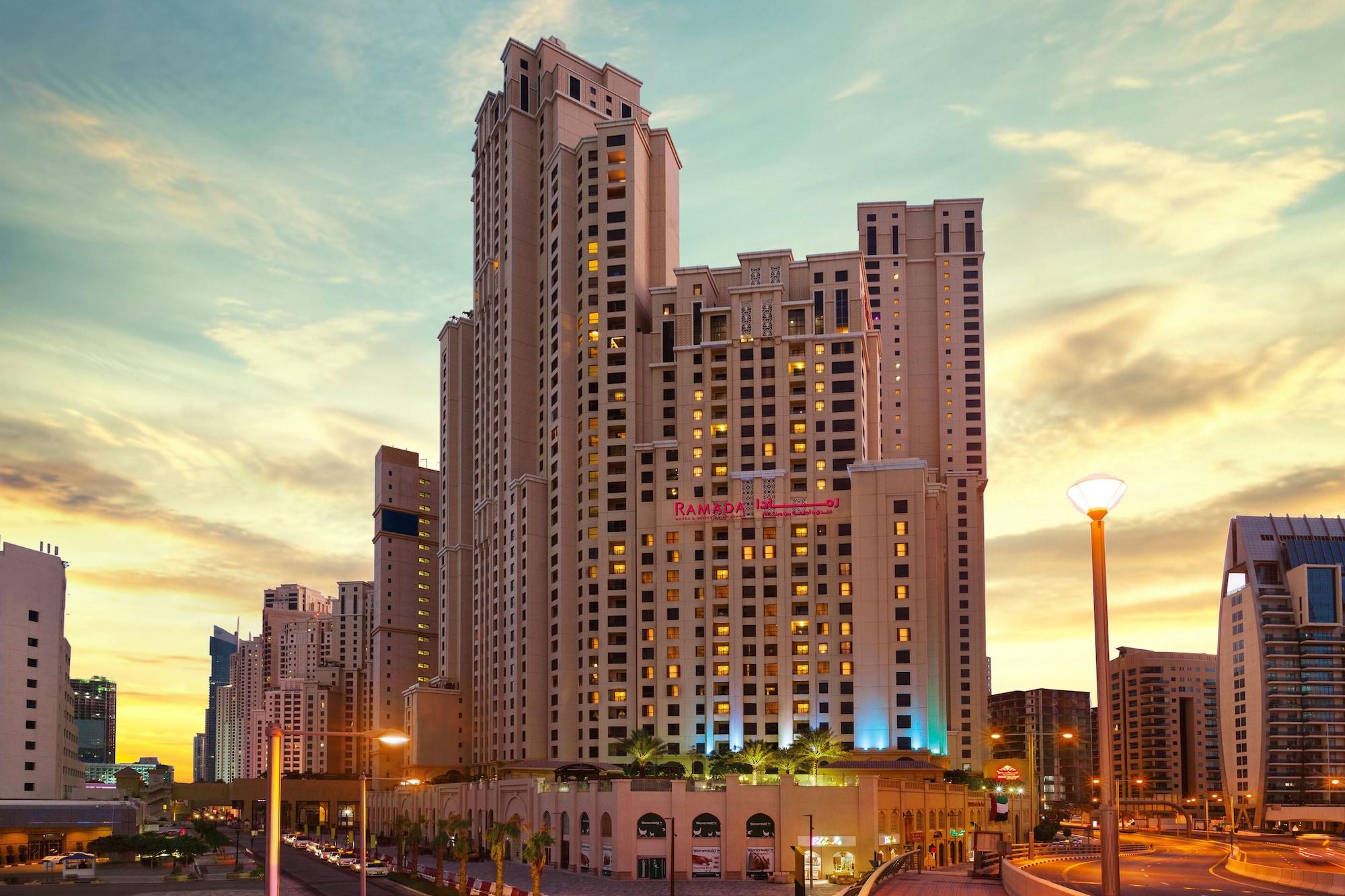 Vista Exterior Ramada Hotel and Suites by Wyndham Dubai JBR