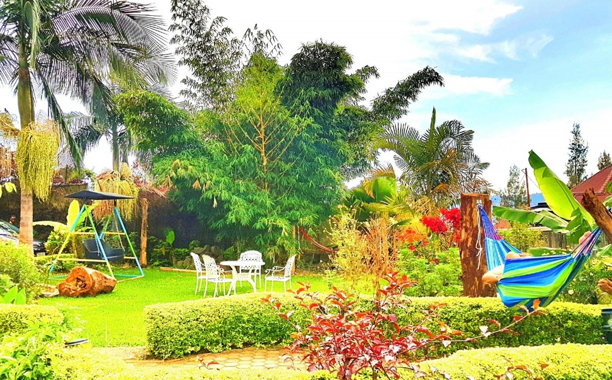 Varios Yambi Guesthouse