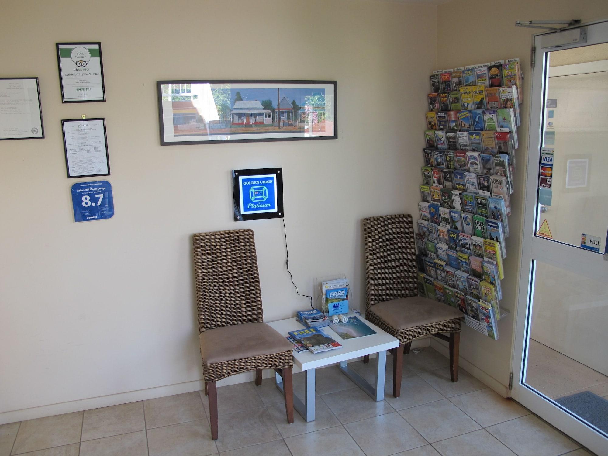 Vista Lobby Aston Hill Motor Lodge