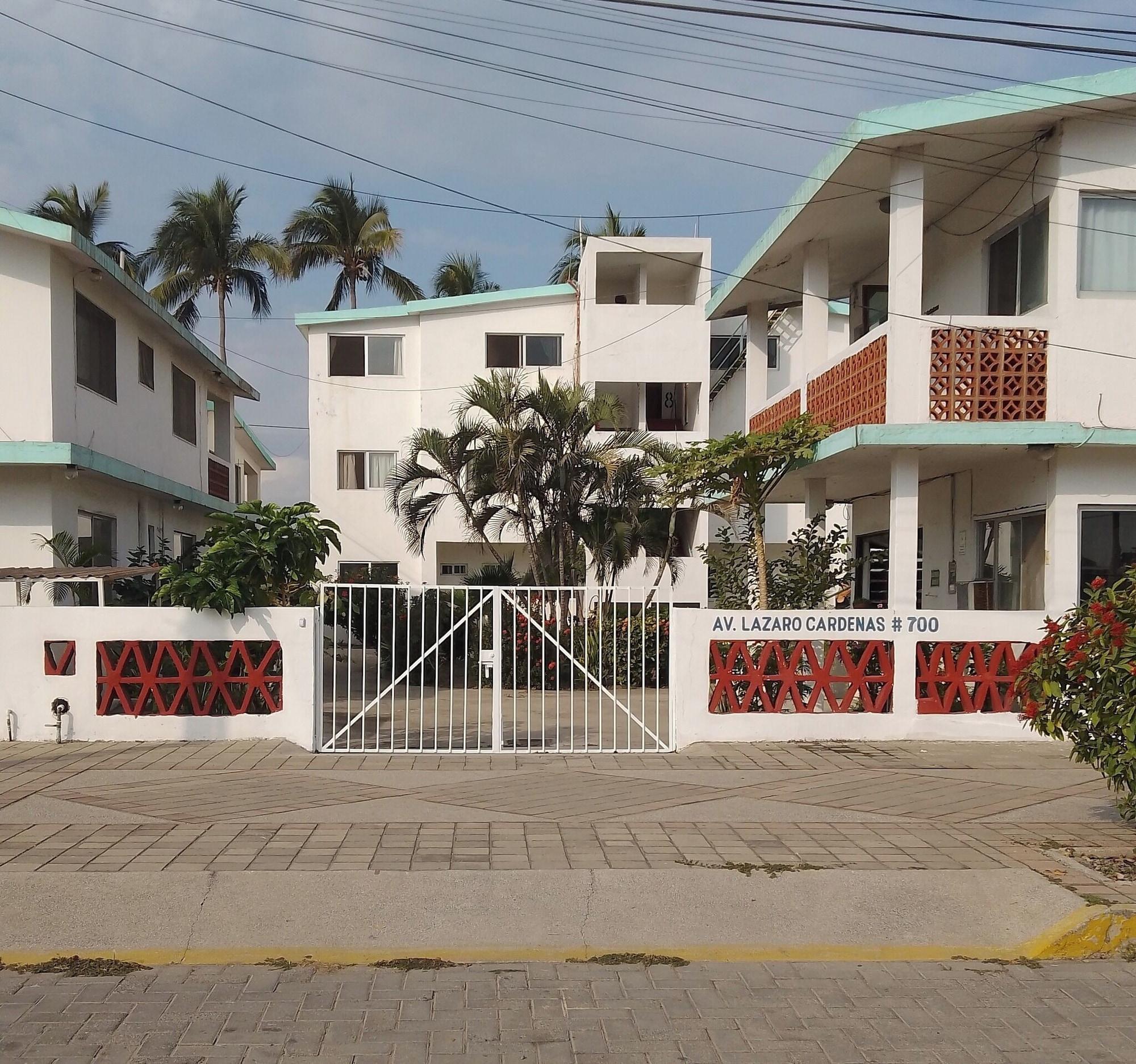 Vista Exterior La Joya