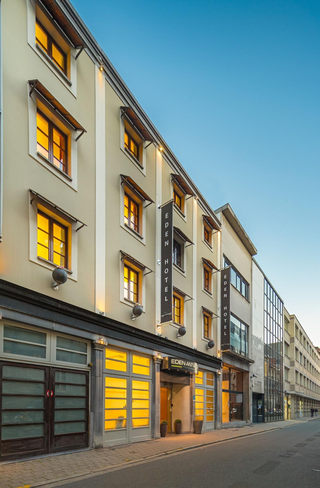 Vista Exterior TripInn Eden Antwerp