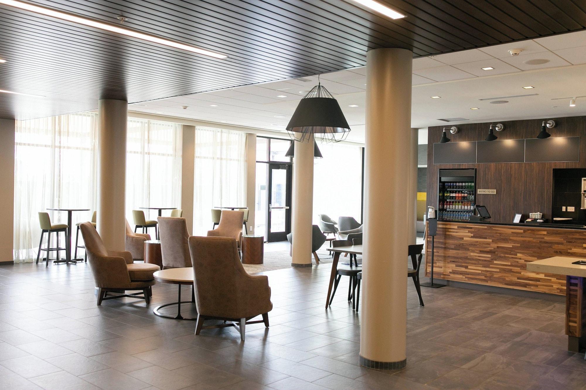 Vista Lobby Courtyard by Marriott Elkhart