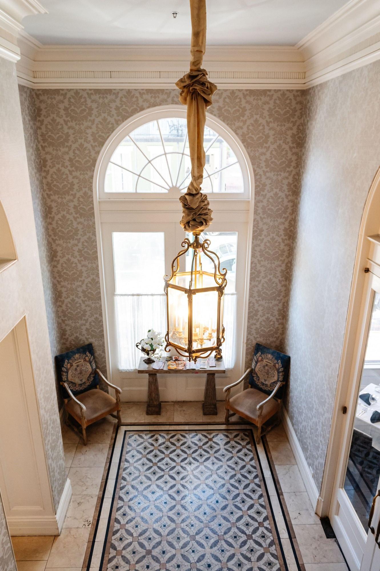 Vista Lobby The Lafayette New Orleans By Kasa Living