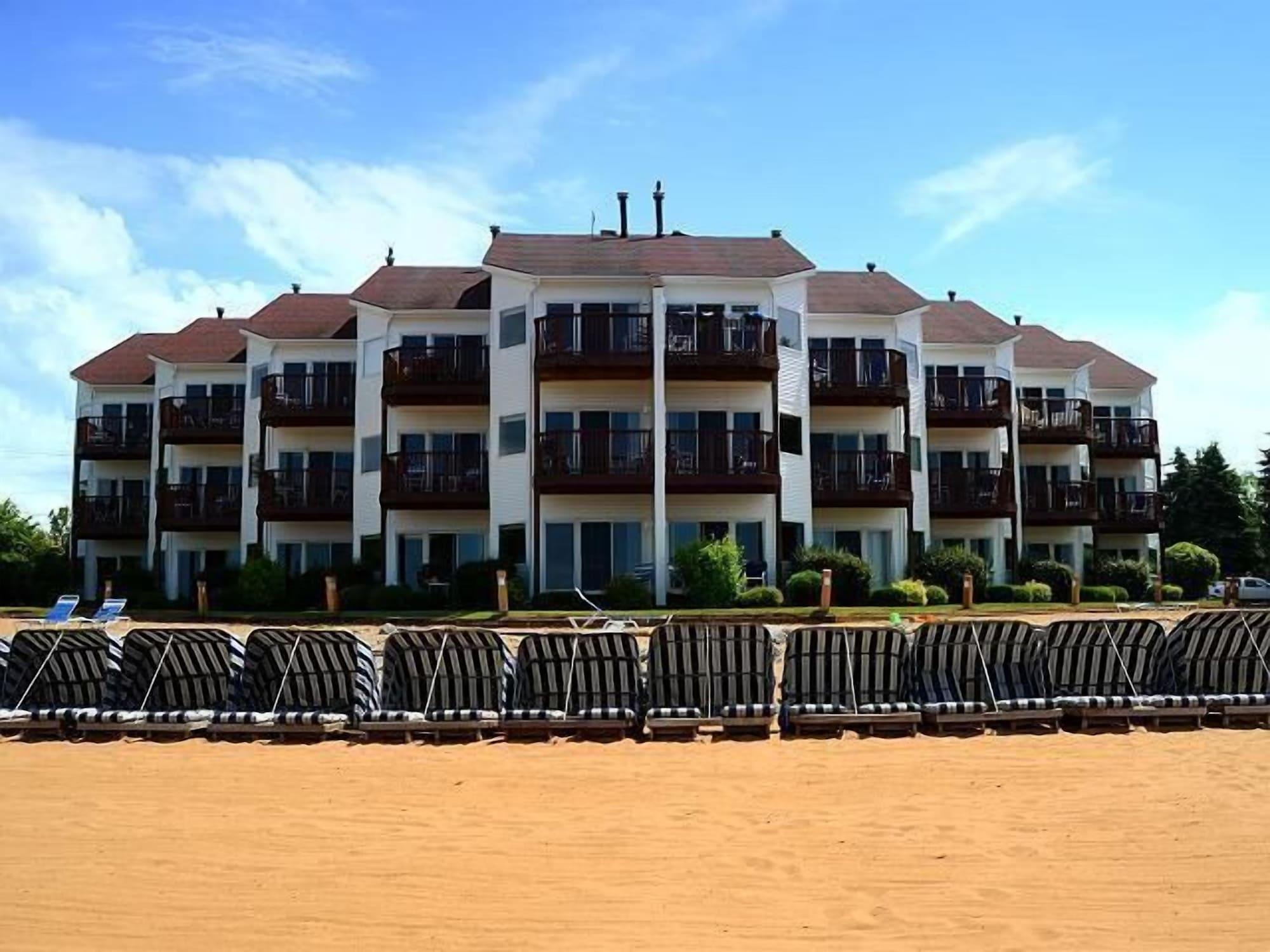 Varios Beach Condominium Hotel