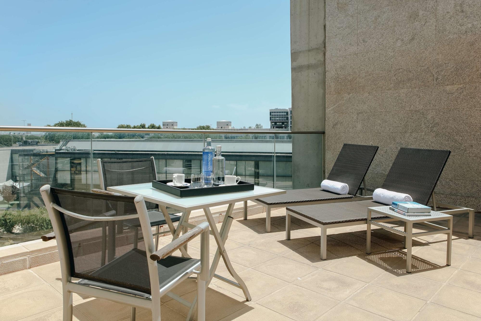 Vista Exterior Hesperia Fira