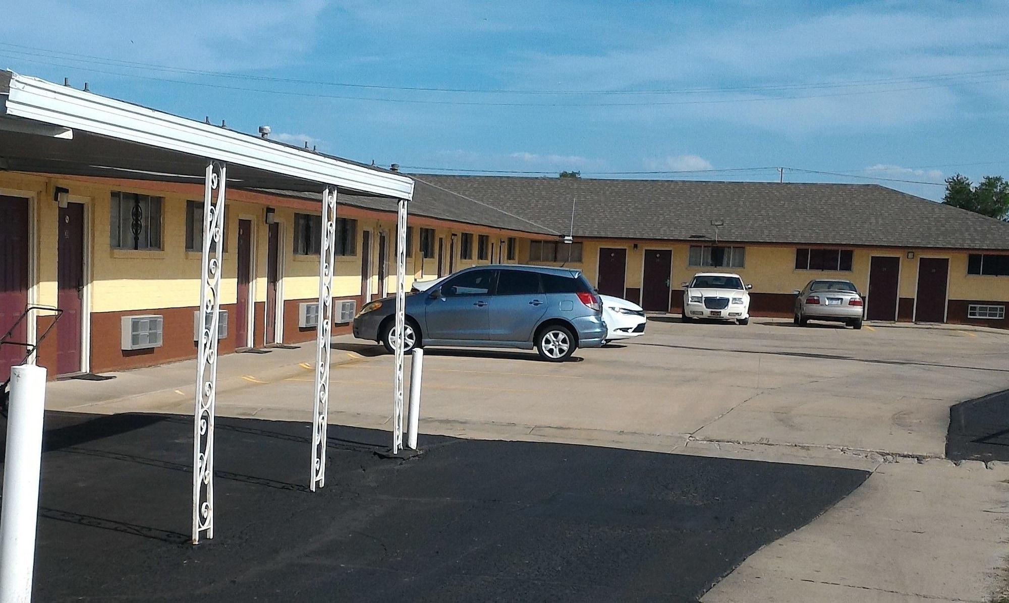 Vista Exterior Airport Lodge Wichita Kansas
