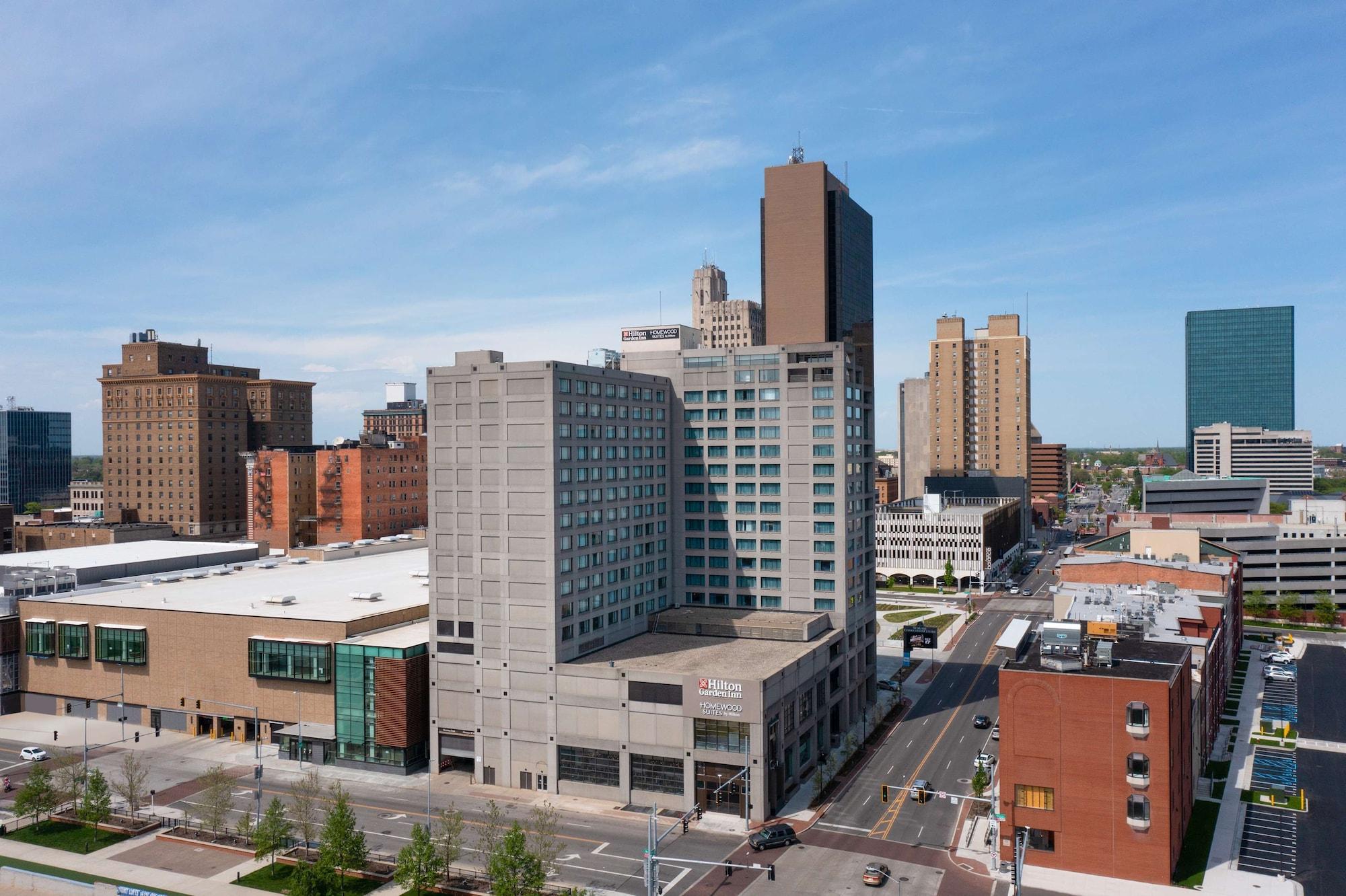 Vista Exterior Hilton Garden Inn Toledo Downtown