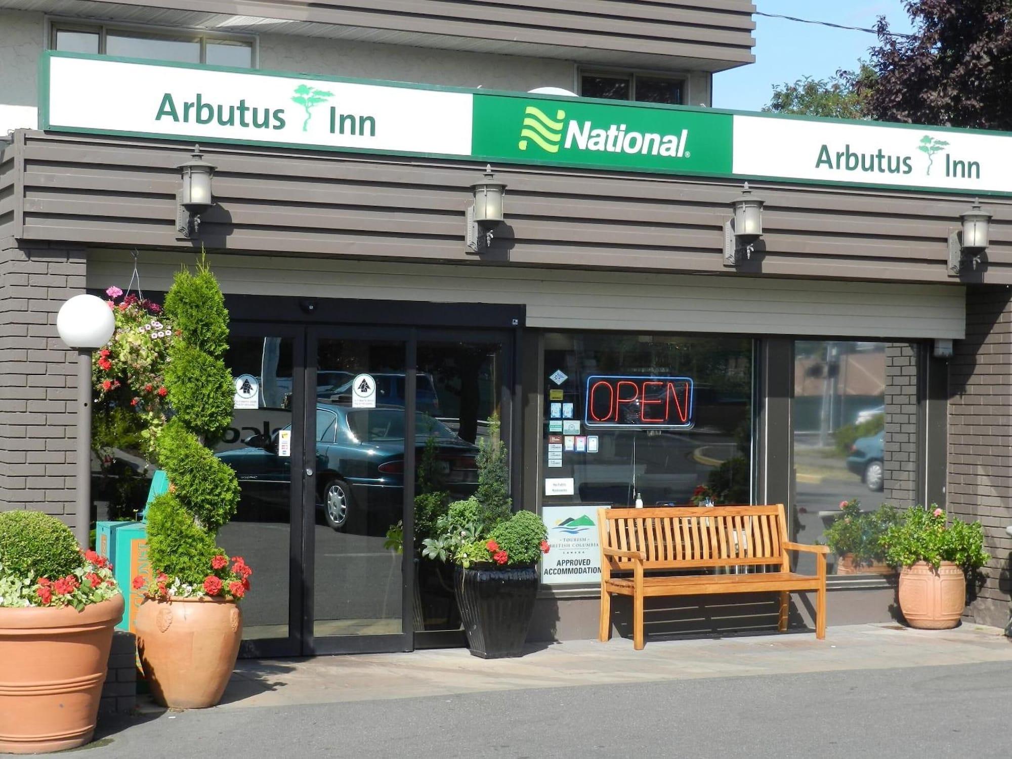 Vista Exterior Arbutus Inn