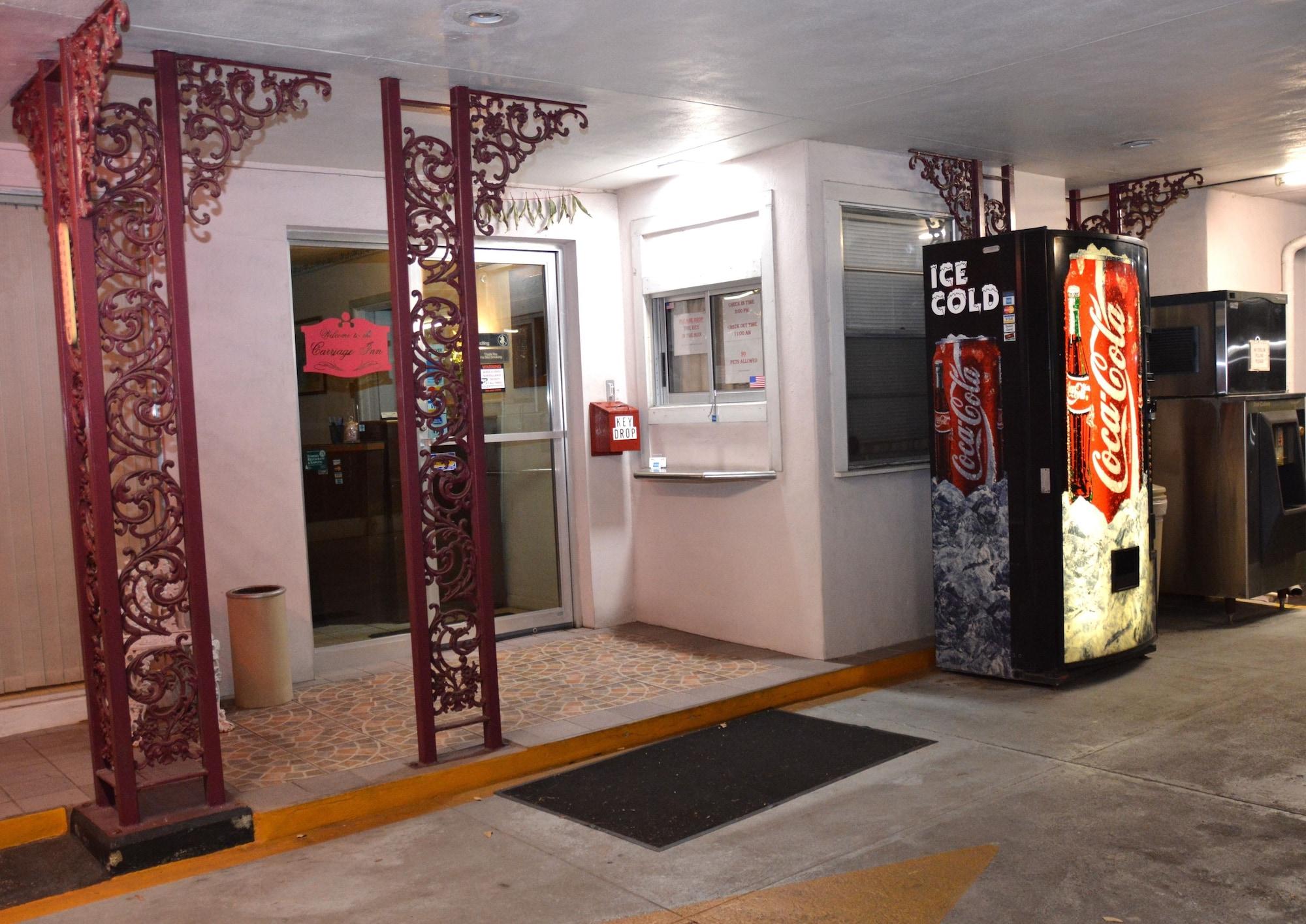 Vista Exterior Carriage Inn Motel