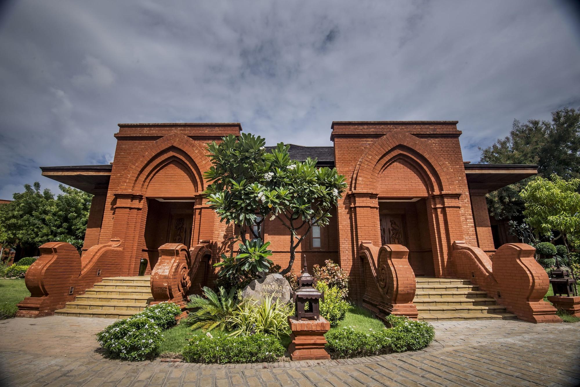 Vista Exterior Heritage Bagan Hotel