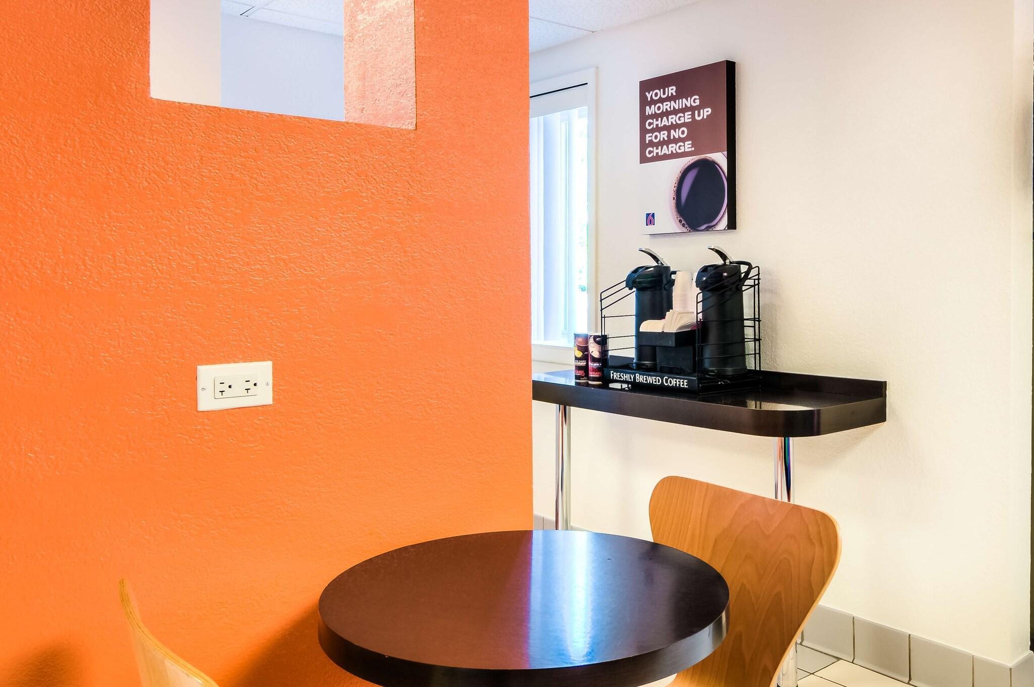 Restaurant Motel 6 Arlington Heights, IL - Chicago North Central