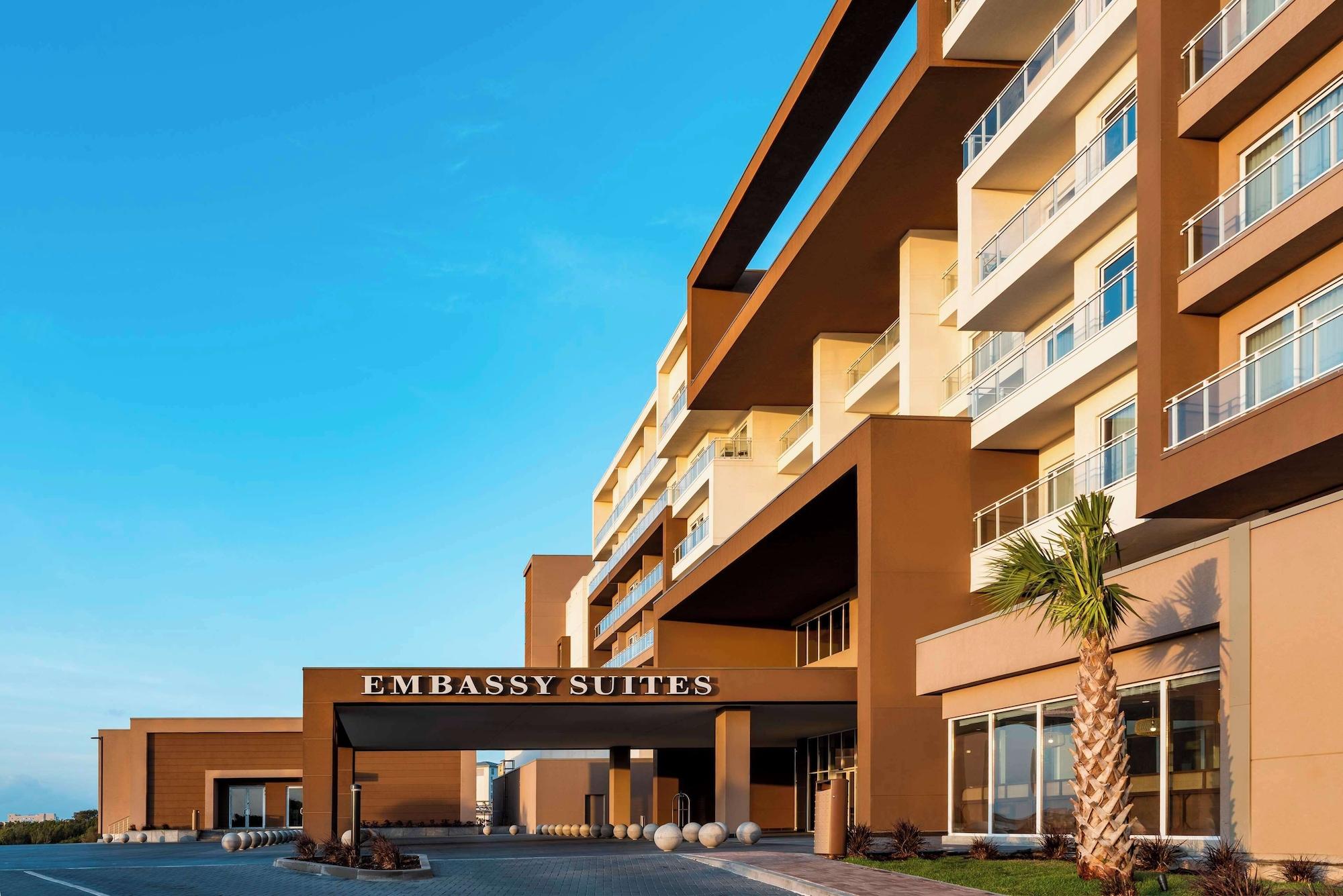 Vista Exterior Embassy Suites By Hilton Aruba Beach Resort