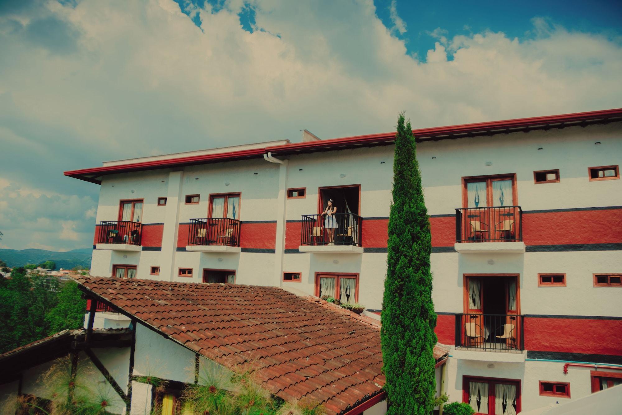 Varios Coffee Tree Boutique Hostel