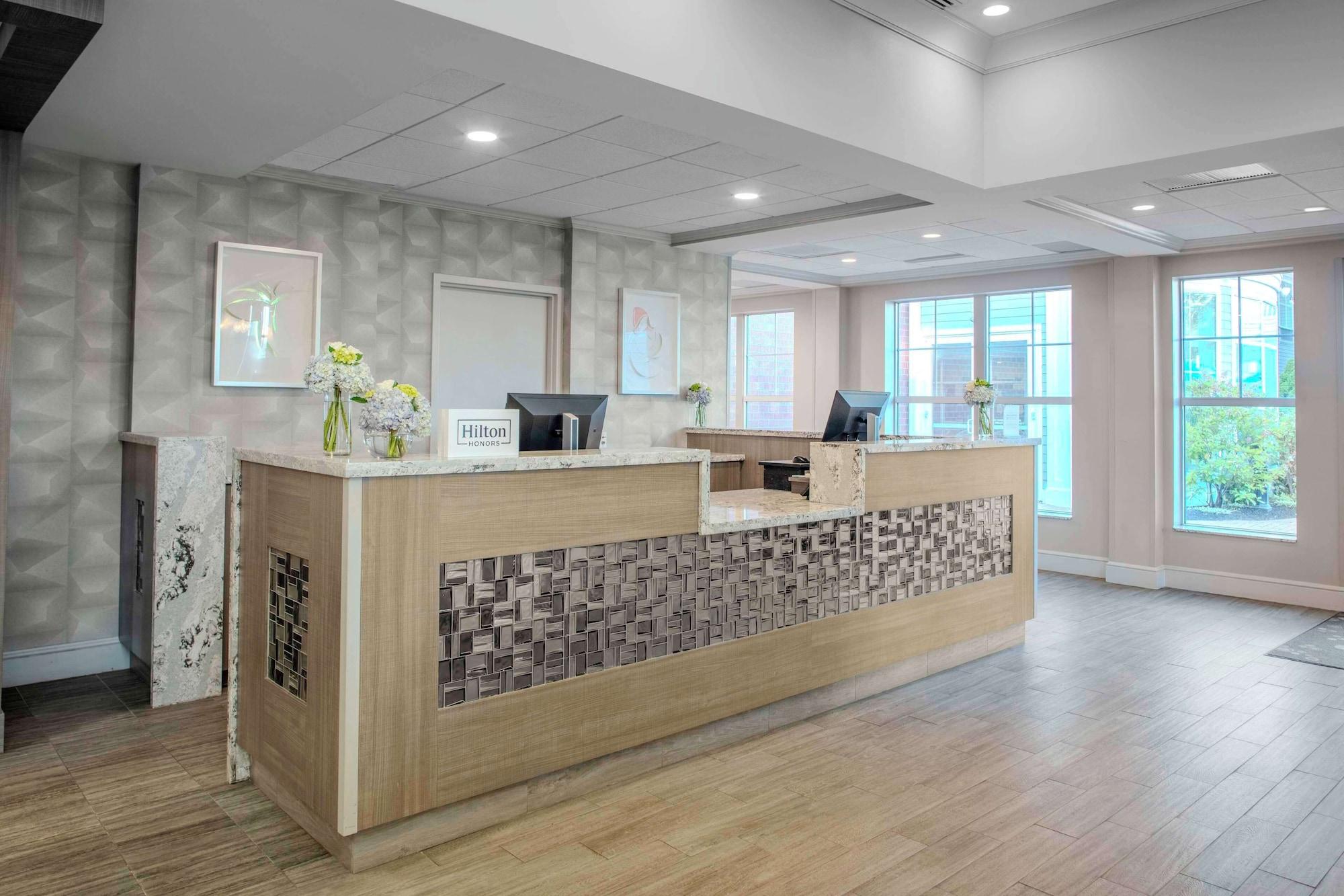 Vista Lobby Hilton Garden Inn Freeport Downtown