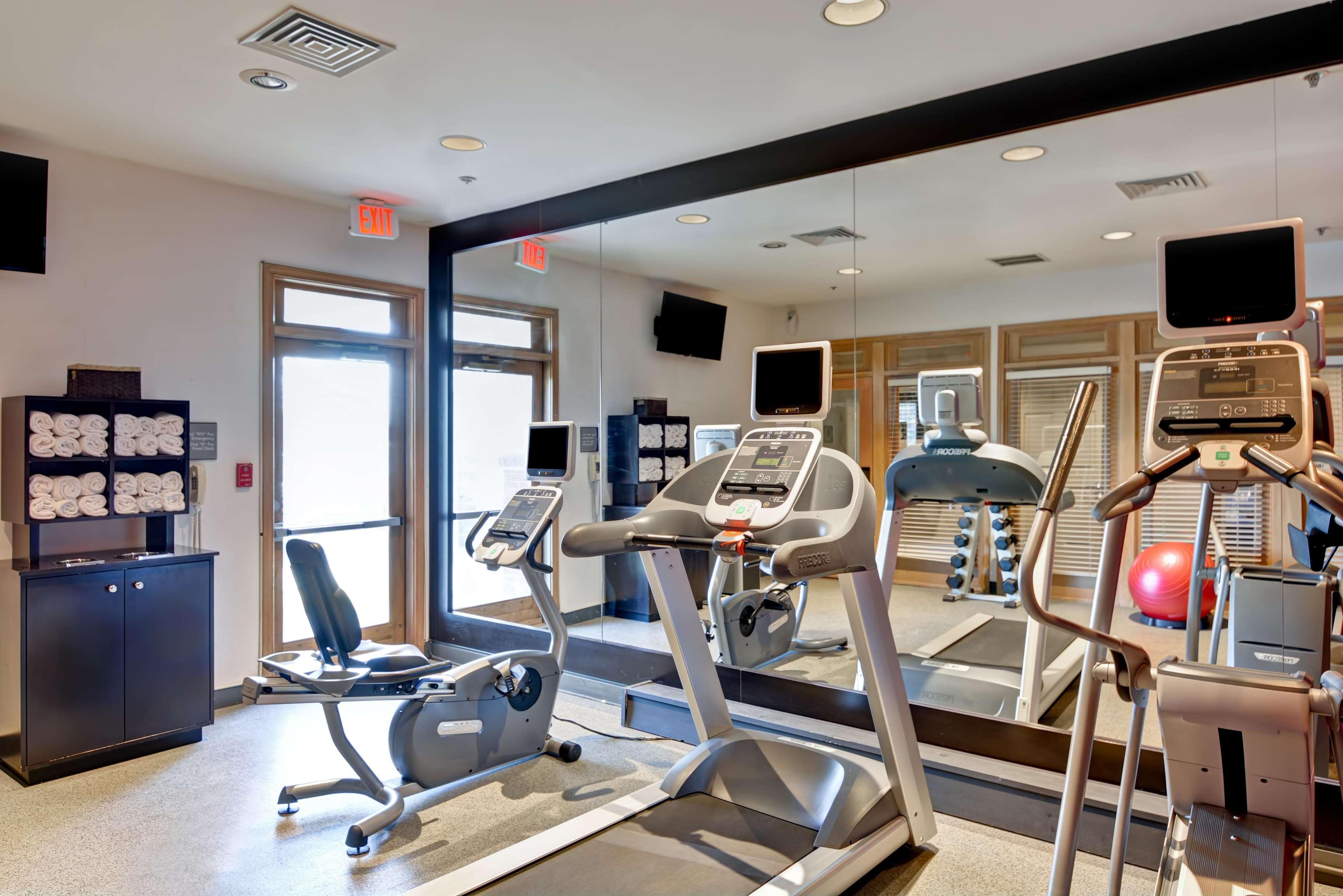 Gimnasio Homewood Suites by Hilton Windsor Locks Hartford